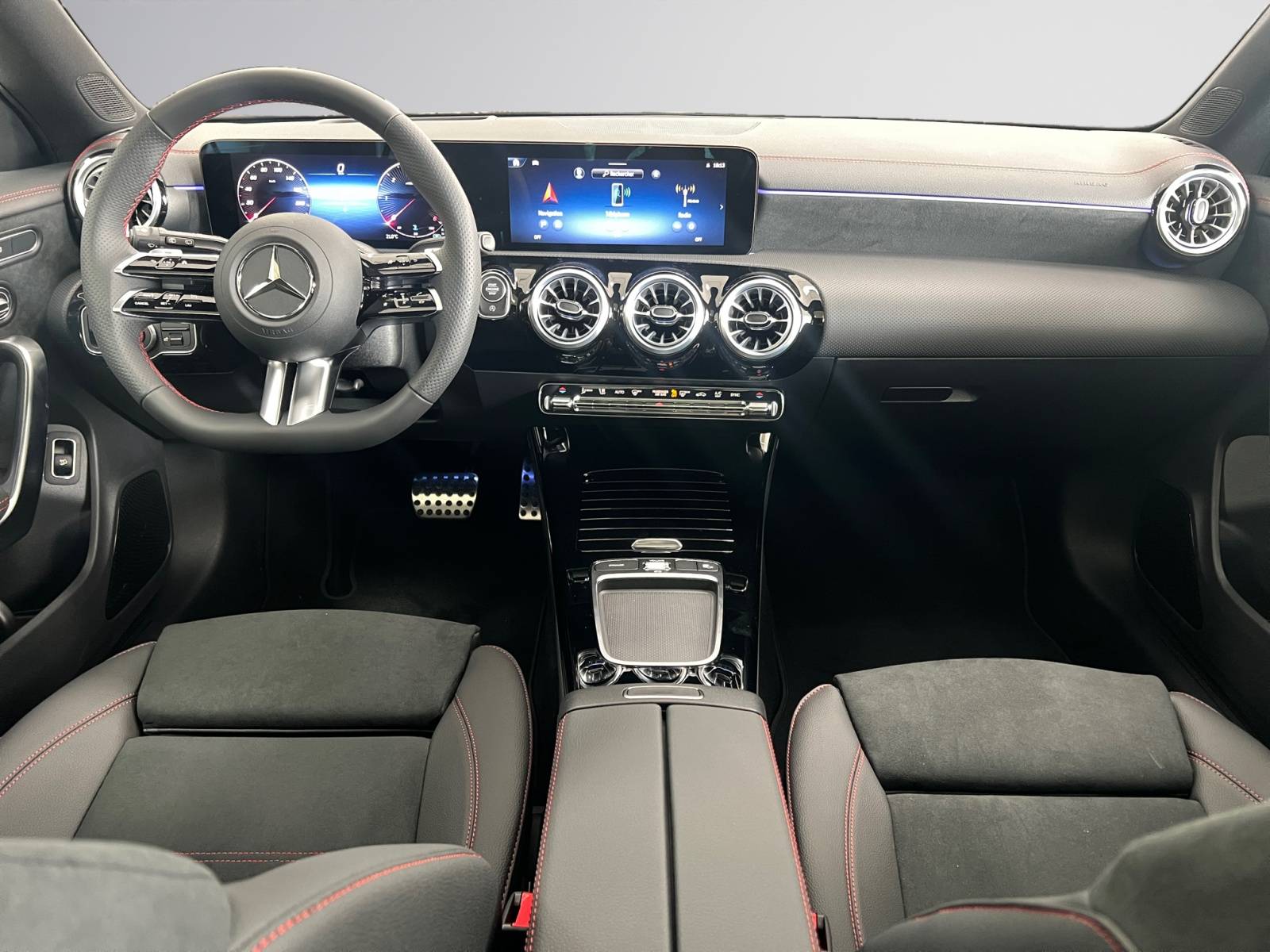 Image Mercedes-Benz CLA SHOOTING BRAKE CLA 200 d Shooting Brake AMG Line   CLA 200 d Shooting Brake AMG Line