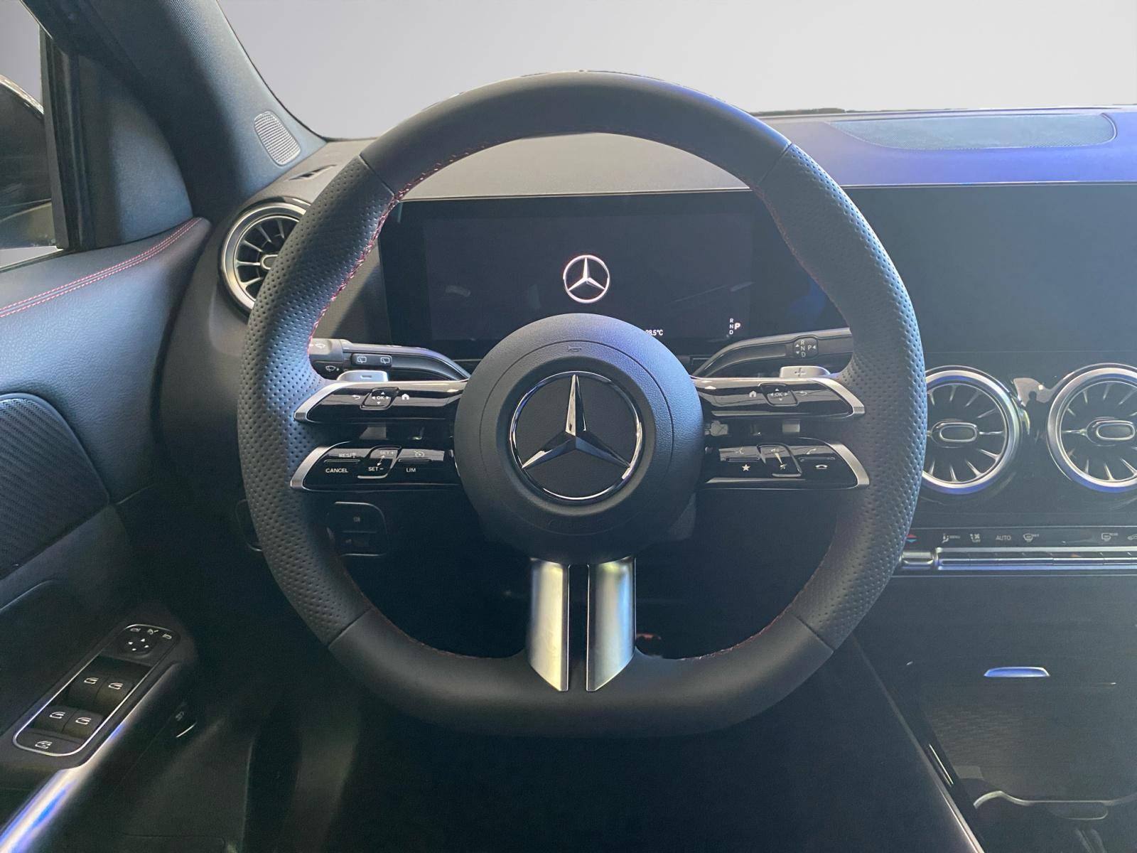 Image Mercedes-Benz GLA 200 d AMG Line   200 d AMG Line