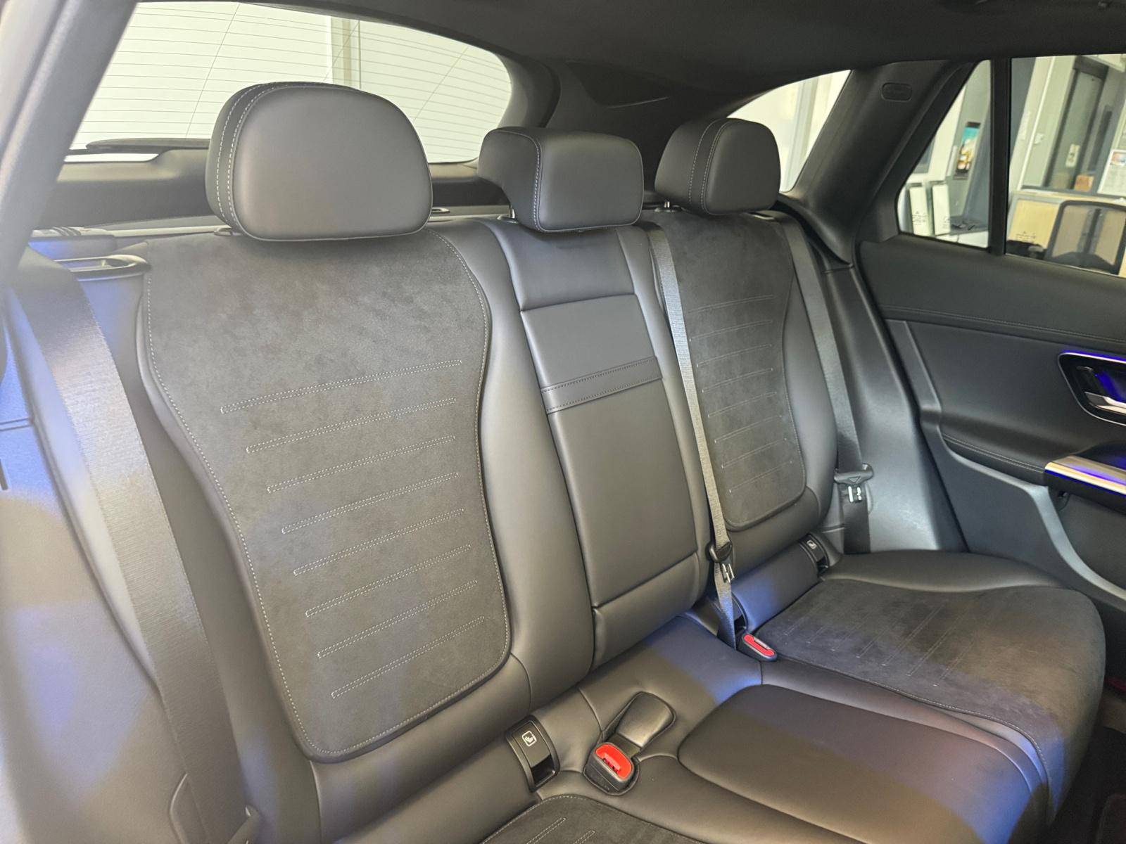 Image Mercedes-Benz GLC SUV GLC 300 e  Hybrid EQ 4MATIC AMG Line +   GLC 300 e  Hybrid EQ 4MATIC AMG Line +