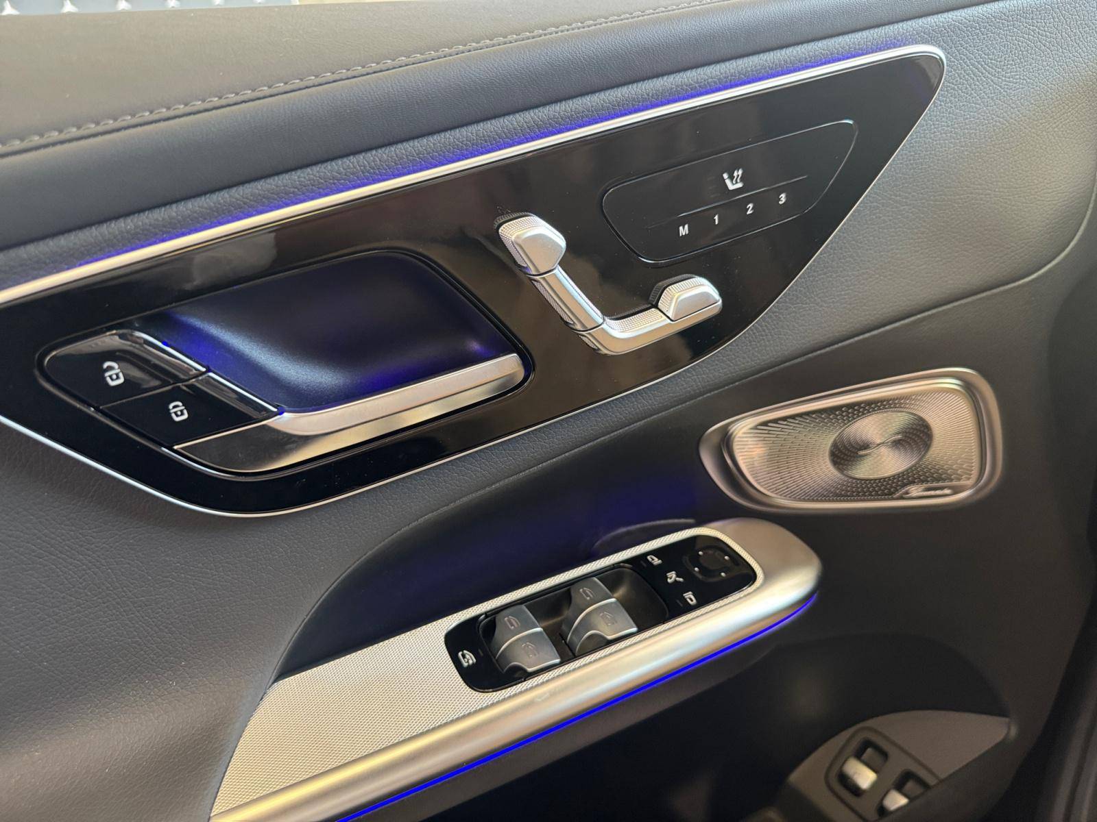 Image Mercedes-Benz GLC SUV GLC 300 e  Hybrid EQ 4MATIC AMG Line +   GLC 300 e  Hybrid EQ 4MATIC AMG Line +