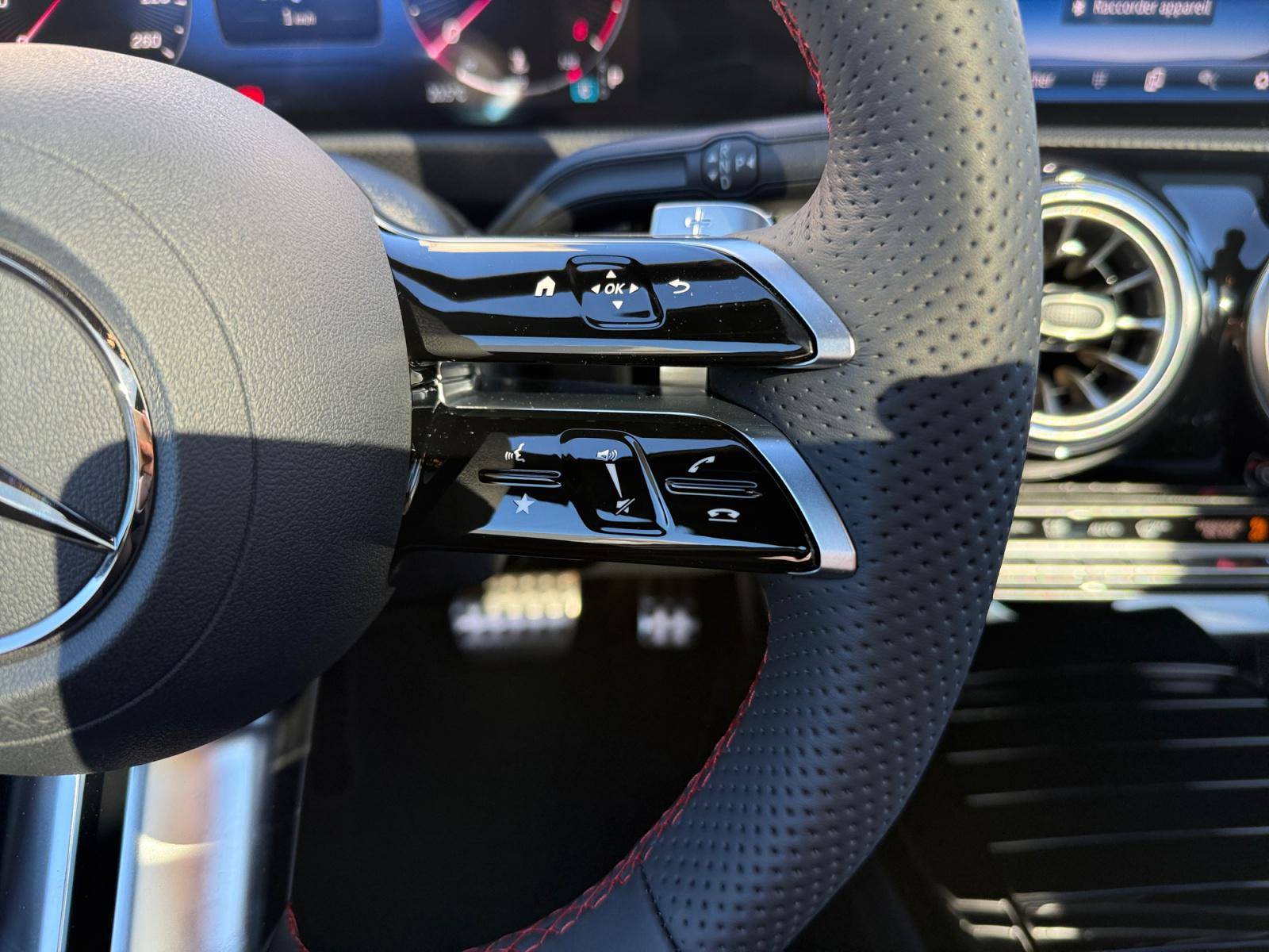 Image Mercedes-Benz CLASSE A 200 d AMG Line   200 d AMG Line