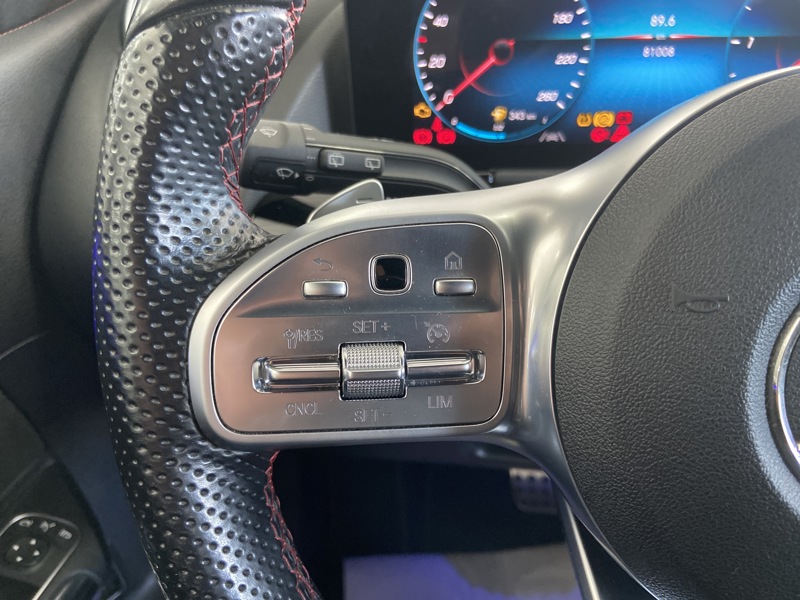 Photo Mercedes-Benz CLASSE B 200 d AMG Line Edition  