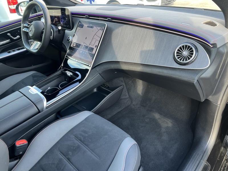 Image Mercedes-Benz EQE BERLINE EQE 300 AMG Line  EQE 300 AMG Line EQE 300 AMG Line