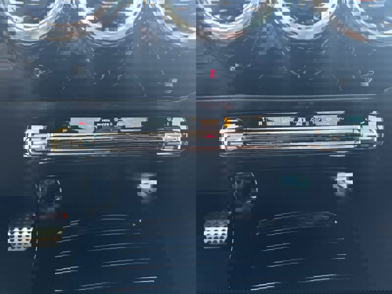 Image Mercedes-Benz CLASSE A 180 AMG Line AMG Line Classe A 180 7G-DCT AMG Line 180 AMG Line