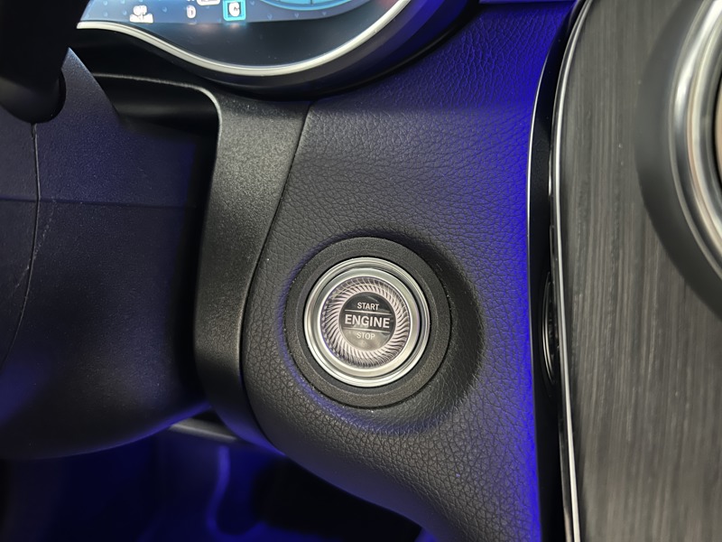 Image Mercedes-Benz GLC COUPÉ GLC 220 d 4MATIC Coupé AMG Line   GLC 220 d 4MATIC Coupé AMG Line