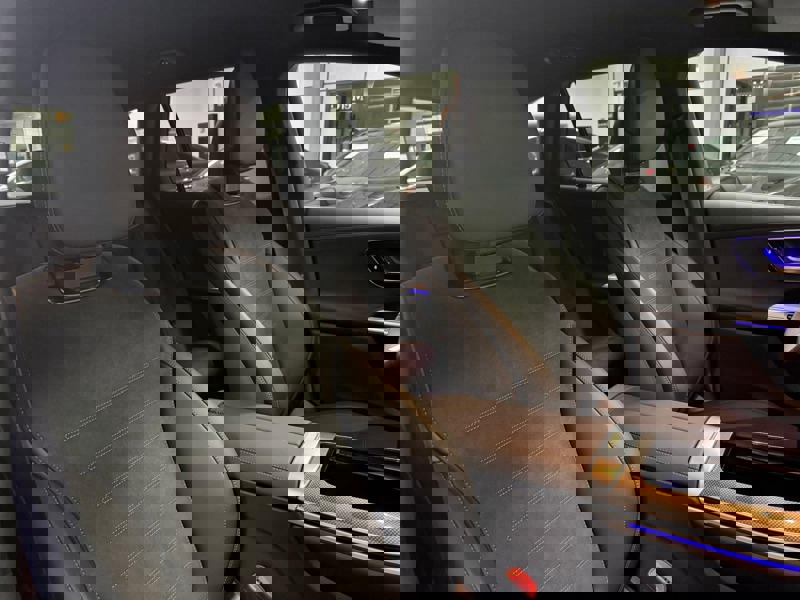 Image Mercedes-Benz GLC SUV GLC 220 d 4MATIC AMG Line  GLC 220 d 4MATIC AMG Line GLC 220 d 4MATIC AMG Line