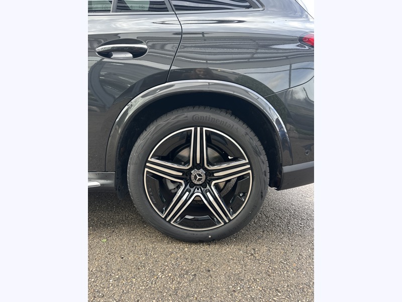 Image Mercedes-Benz GLC SUV GLC 220 d 4MATIC AMG Line  GLC 220 d 4MATIC AMG Line GLC 220 d 4MATIC AMG Line