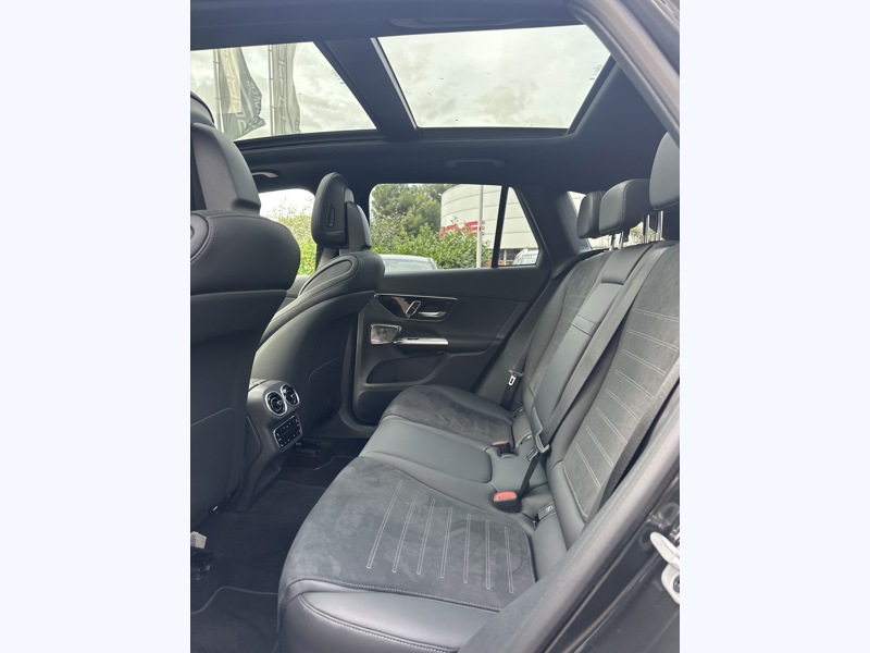 Image Mercedes-Benz GLC SUV GLC 220 d 4MATIC AMG Line  GLC 220 d 4MATIC AMG Line GLC 220 d 4MATIC AMG Line