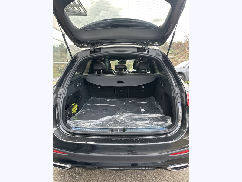 Image Mercedes-Benz GLC SUV GLC 220 d 4MATIC AMG Line  GLC 220 d 4MATIC AMG Line GLC 220 d 4MATIC AMG Line