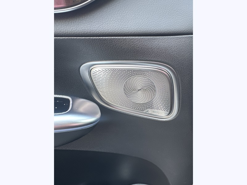 Image Mercedes-Benz GLC SUV GLC 300 e  Hybrid EQ 4MATIC AMG Line +  GLC 300 e  Hybrid EQ 4MATIC AMG Line + GLC 300 e  Hybrid EQ 4MATIC AMG Line +