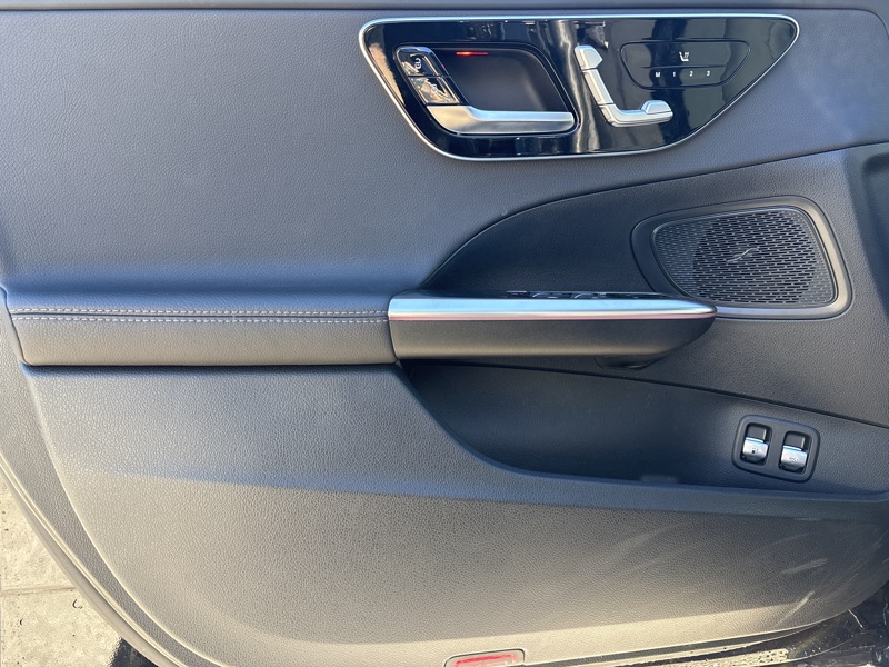 Image Mercedes-Benz CLASSE C BERLINE Classe C 300 e Hybrid EQ Berline AMG Line  Classe C 300 e Hybrid EQ Berline AMG Line Classe C 300 e Hybrid EQ Berline AMG Line