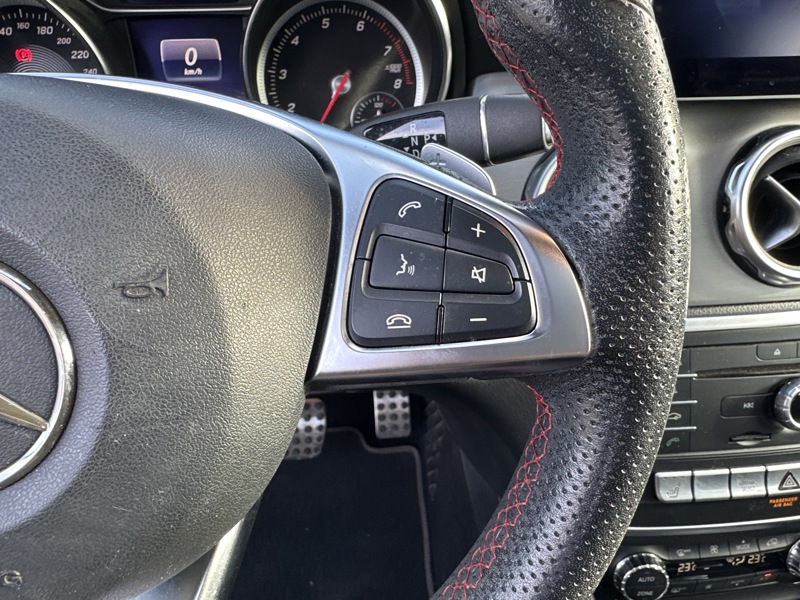 Image Mercedes-Benz GLA 180 Fascination   180 Fascination