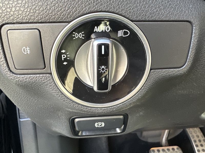 Image Mercedes-Benz GLA 180 Fascination   180 Fascination