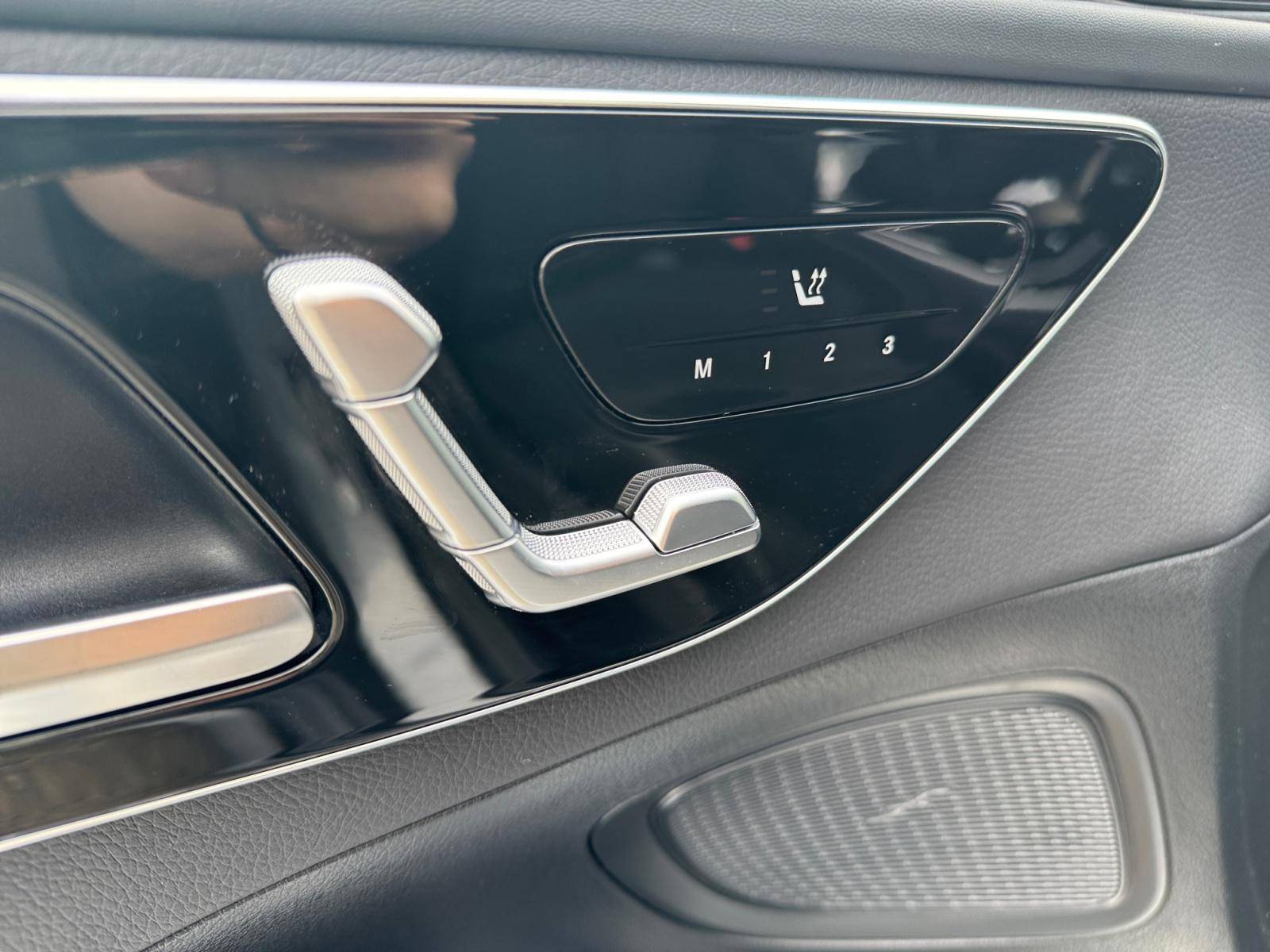 Image Mercedes-Benz CLASSE C BERLINE Classe C 300 e Hybrid EQ Berline AMG Line  Classe C 300 e Hybrid EQ Berline AMG Line Classe C 300 e Hybrid EQ Berline AMG Line