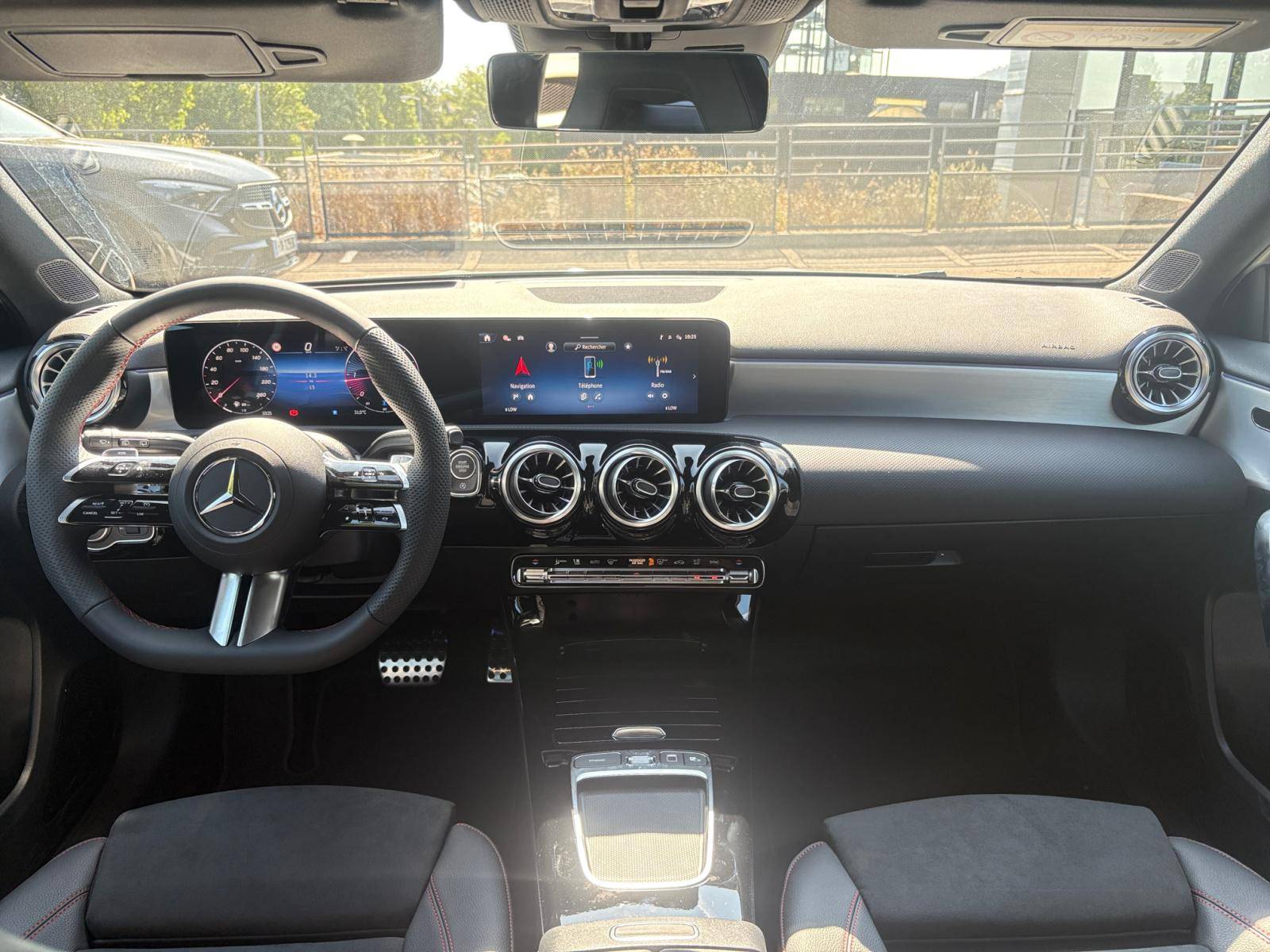 Image Mercedes-Benz CLASSE A 200 d AMG Line   200 d AMG Line