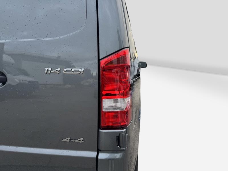 Image Mercedes-Benz VITO 114 CDI 4x4 Fourgon Long 9G-Tronic   114 CDI 4x4 Fourgon Long 9G-Tronic