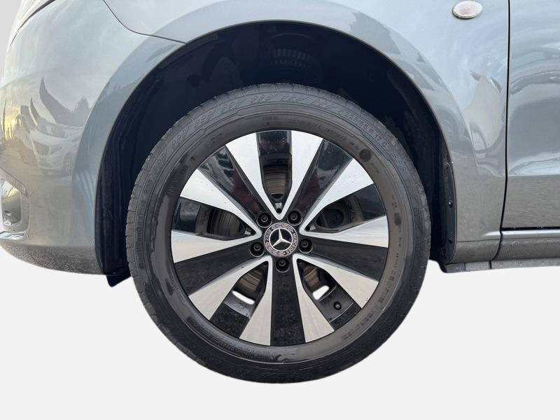 Image Mercedes-Benz VITO 114 CDI 4x4 Fourgon Long 9G-Tronic   114 CDI 4x4 Fourgon Long 9G-Tronic
