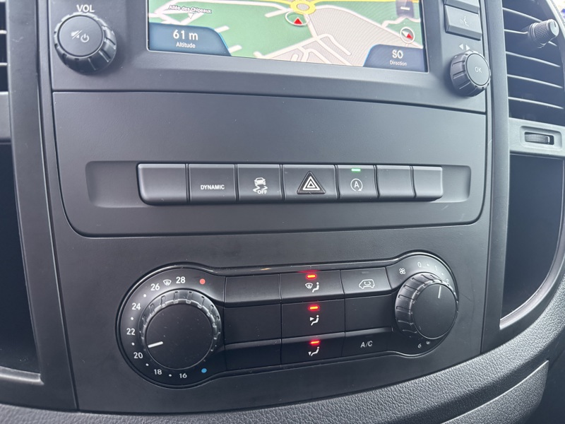 Image Mercedes-Benz VITO 114 CDI 4x4 Fourgon Long 9G-Tronic   114 CDI 4x4 Fourgon Long 9G-Tronic