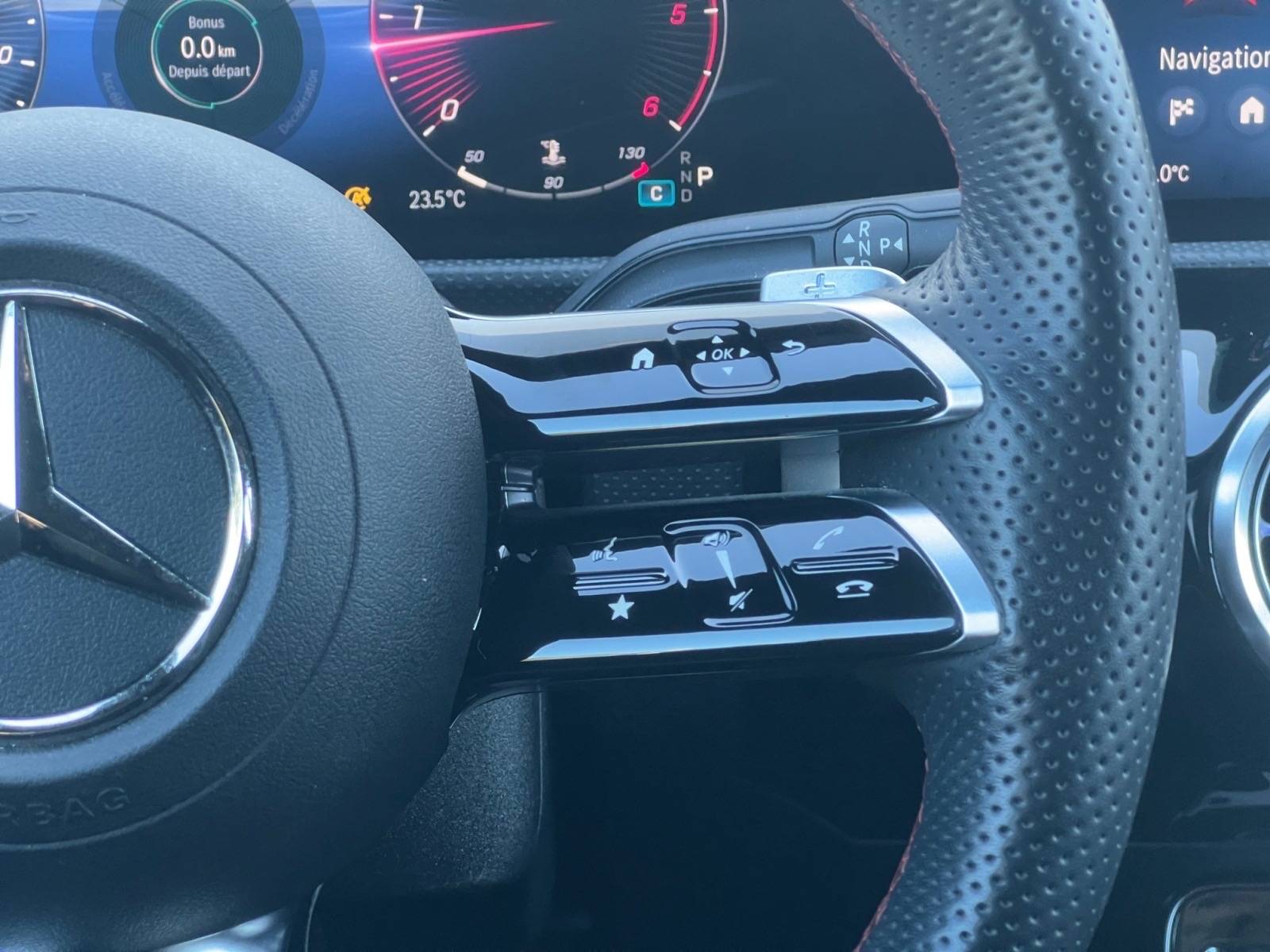 Image Mercedes-Benz CLA SHOOTING BRAKE CLA 200 d Shooting Brake AMG Line  CLA 200D AMG LINE CLA 200 d Shooting Brake AMG Line