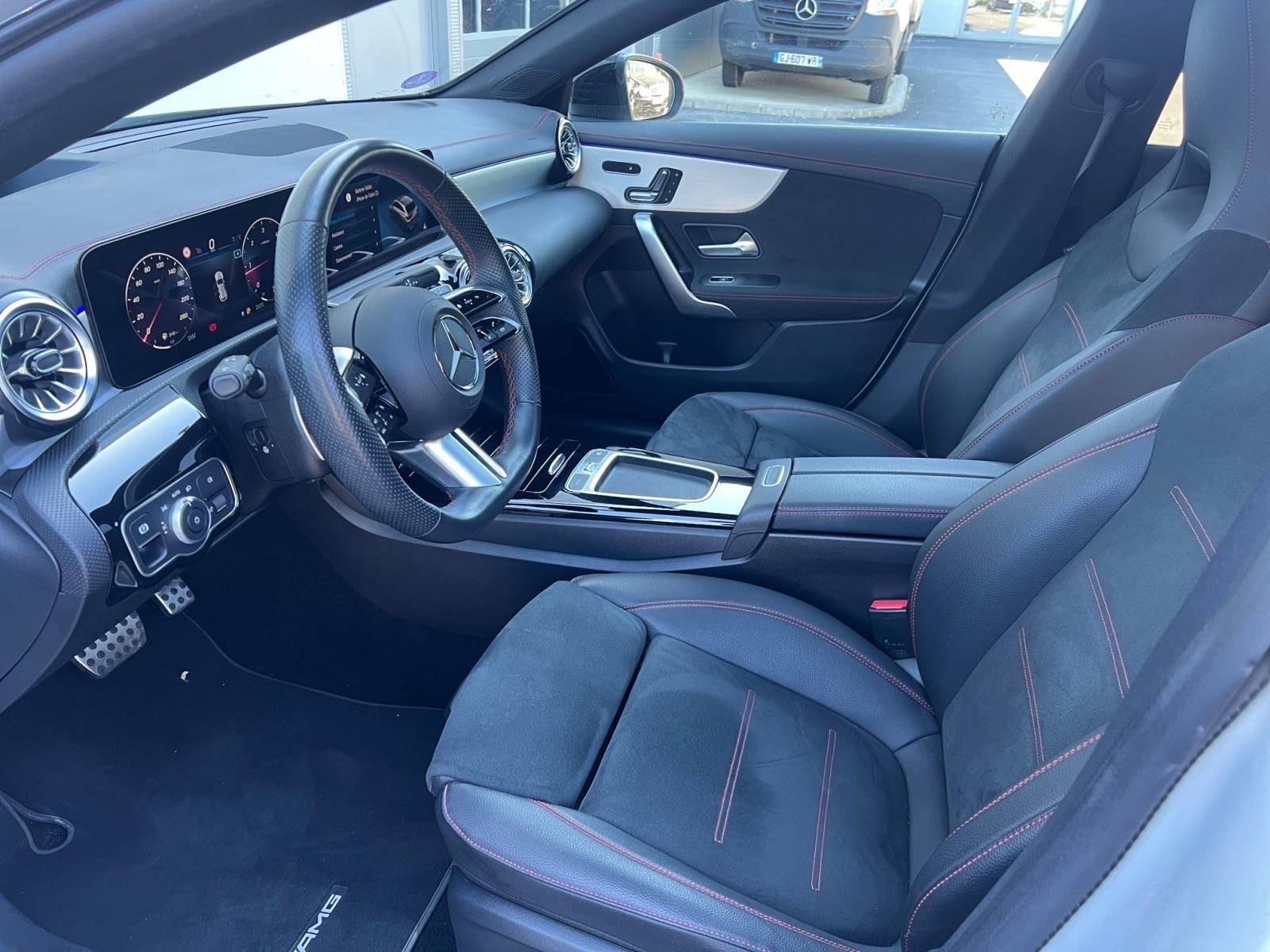 Image Mercedes-Benz CLA SHOOTING BRAKE CLA 200 d Shooting Brake AMG Line  CLA 200D AMG LINE CLA 200 d Shooting Brake AMG Line