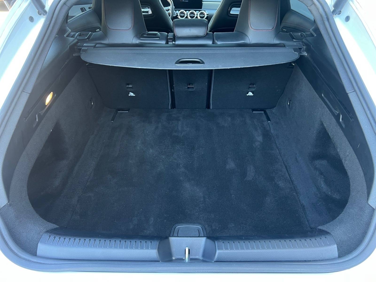 Image Mercedes-Benz CLA SHOOTING BRAKE CLA 200 d Shooting Brake AMG Line  CLA 200D AMG LINE CLA 200 d Shooting Brake AMG Line