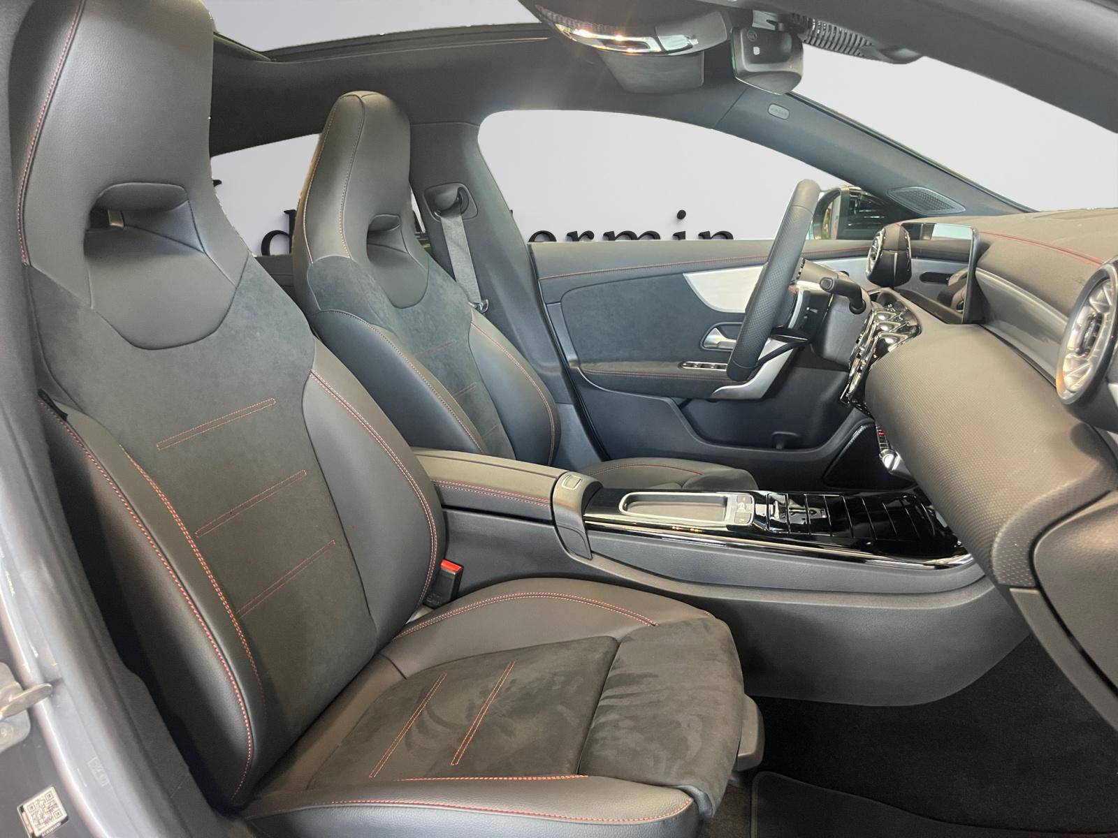 Image Mercedes-Benz CLA SHOOTING BRAKE CLA 200 Shooting Brake AMG Line  CLA 200 Shooting Brake AMG Line CLA 200 Shooting Brake AMG Line