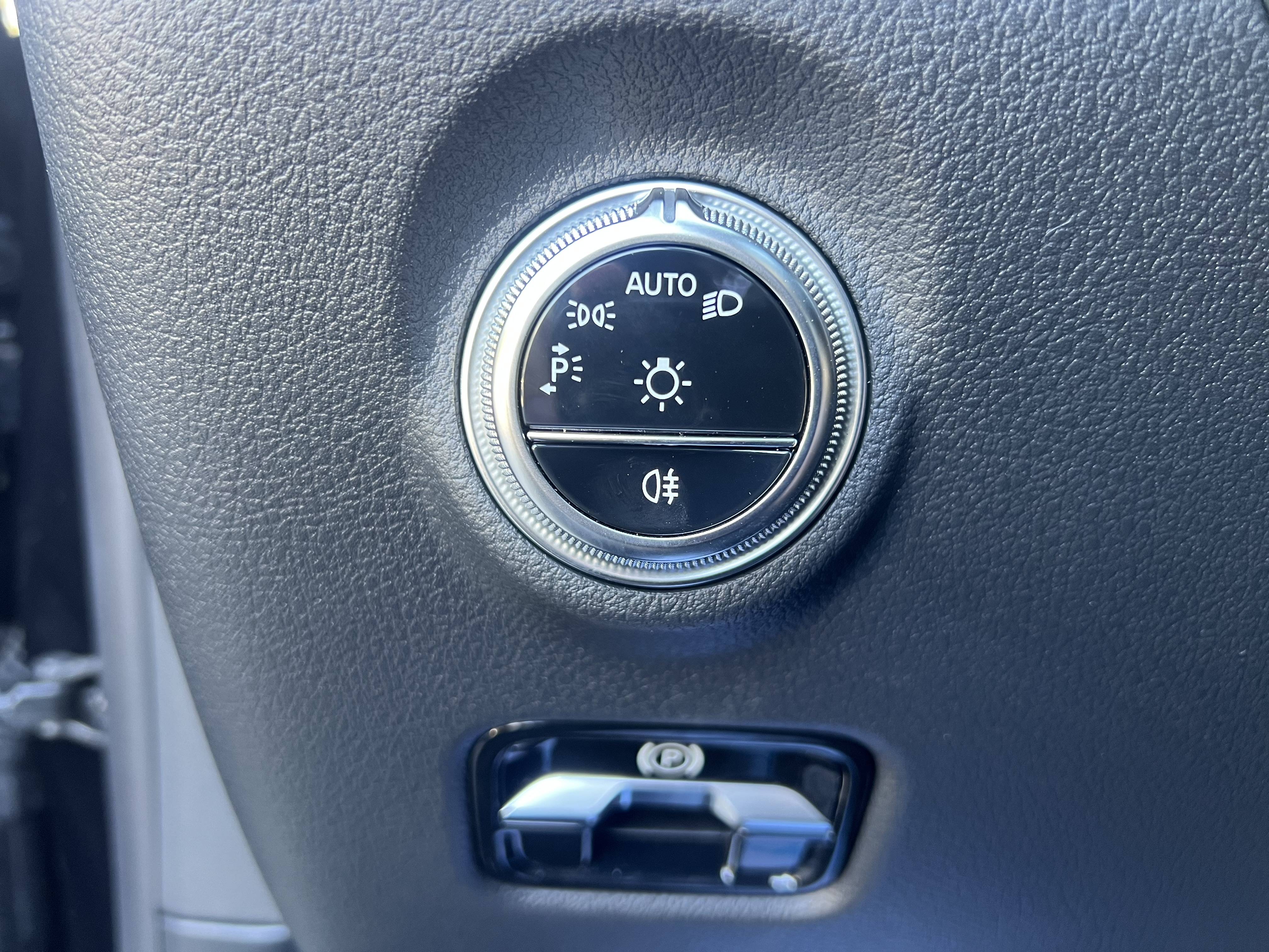 Image Mercedes-Benz CLASSE C BREAK Classe C 300 e Hybrid EQ Break AMG Line  Classe C 300 e Hybrid EQ Break AMG Line Classe C 300 e Hybrid EQ Break AMG Line