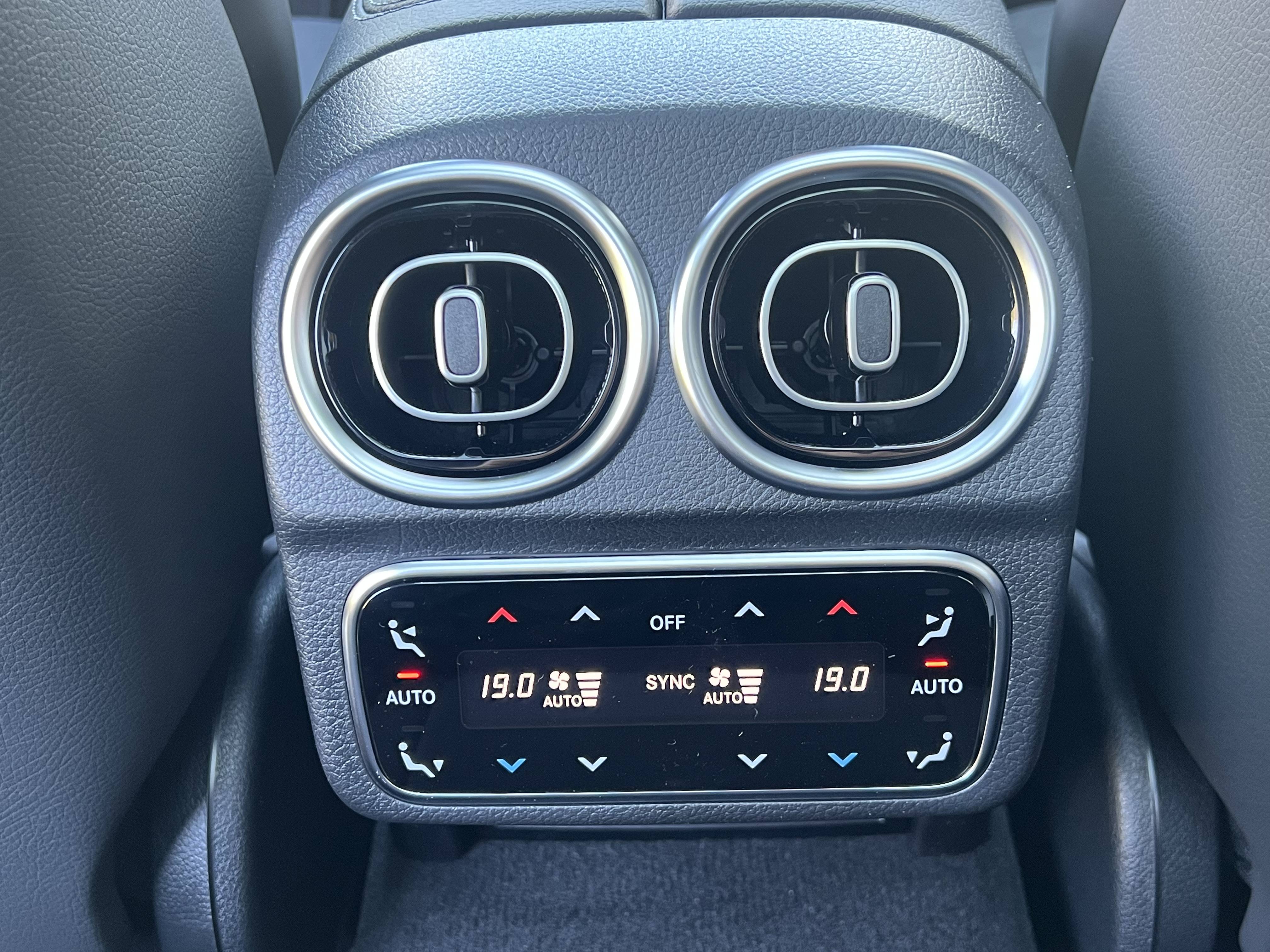 Image Mercedes-Benz CLASSE C BREAK Classe C 300 e Hybrid EQ Break AMG Line  Classe C 300 e Hybrid EQ Break AMG Line Classe C 300 e Hybrid EQ Break AMG Line