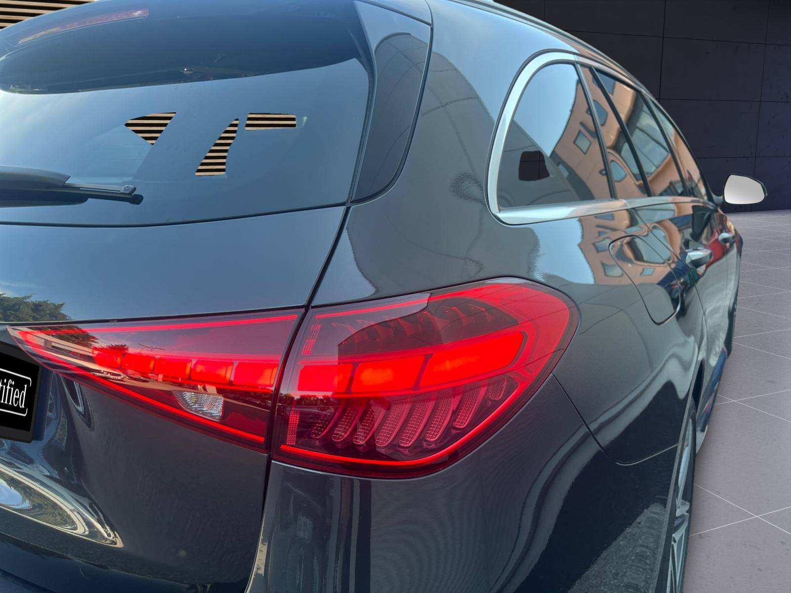 Image Mercedes-Benz CLASSE C BREAK Classe C 300 de Hybrid EQ Break AMG Line  Classe C 300 d e Hybrid EQ Break AMG Line Classe C 300 de Hybrid EQ Break AMG Line