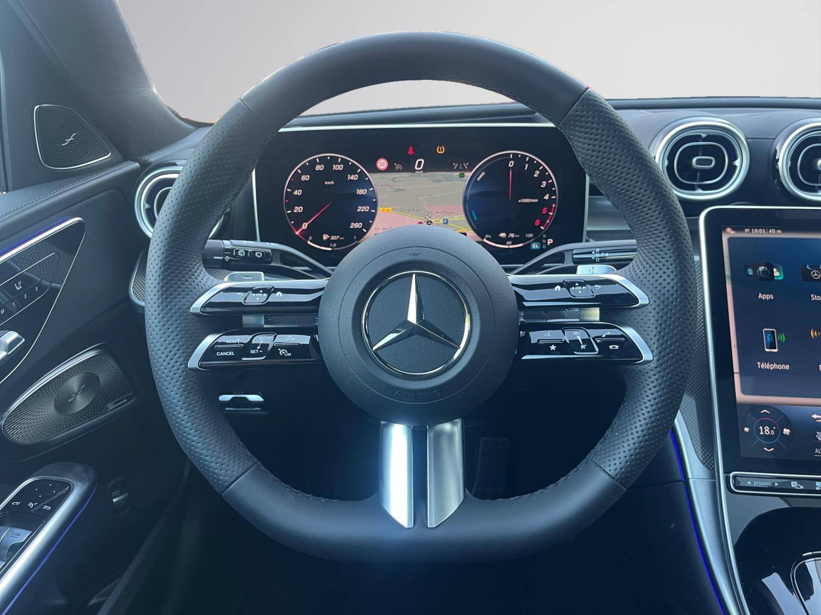 Image Mercedes-Benz CLASSE C BREAK Classe C 300 de Hybrid EQ Break AMG Line  Classe C 300 d e Hybrid EQ Break AMG Line Classe C 300 de Hybrid EQ Break AMG Line