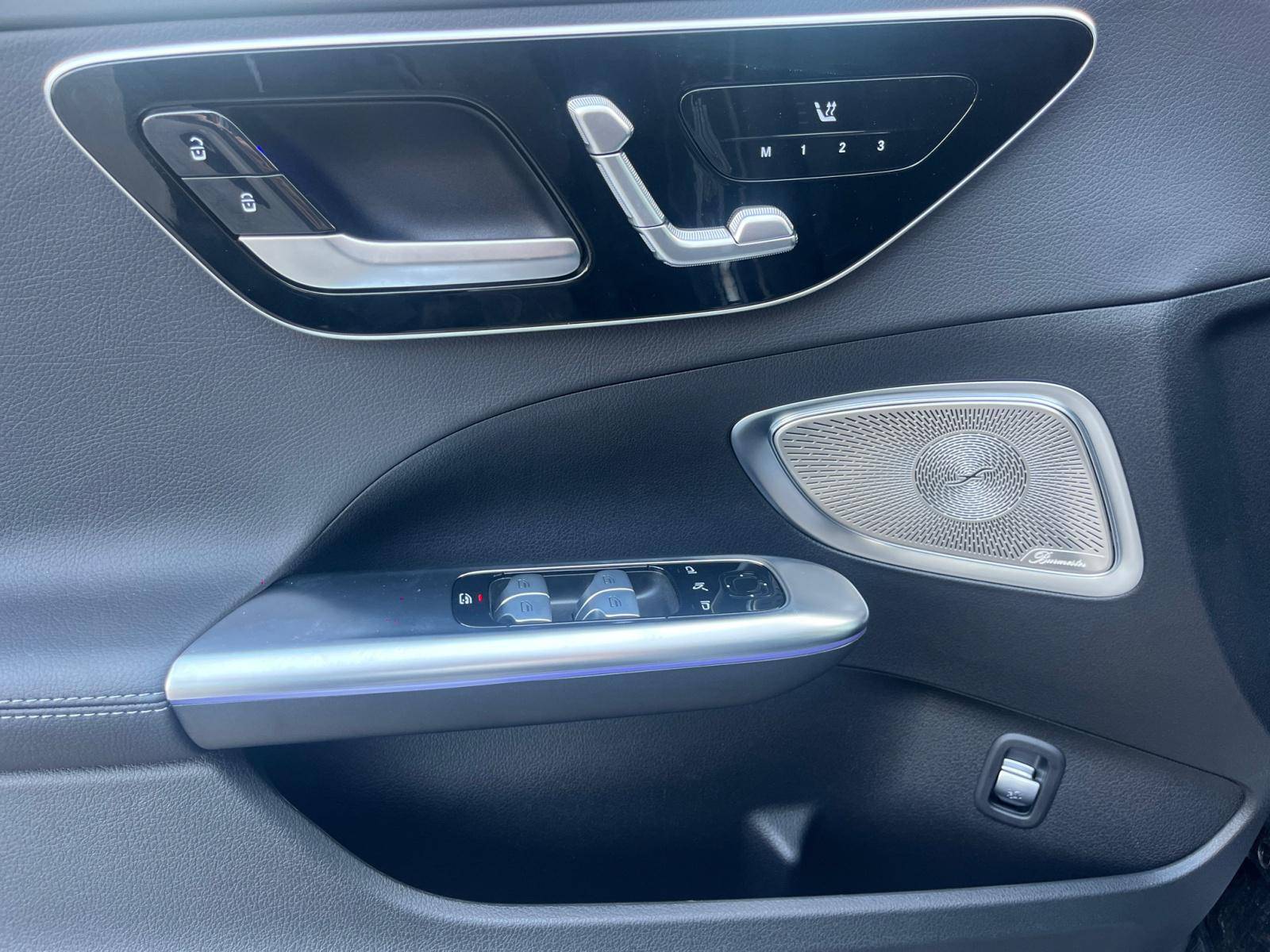 Image Mercedes-Benz CLASSE C BREAK Classe C 300 de Hybrid EQ Break AMG Line  Classe C 300 d e Hybrid EQ Break AMG Line Classe C 300 de Hybrid EQ Break AMG Line