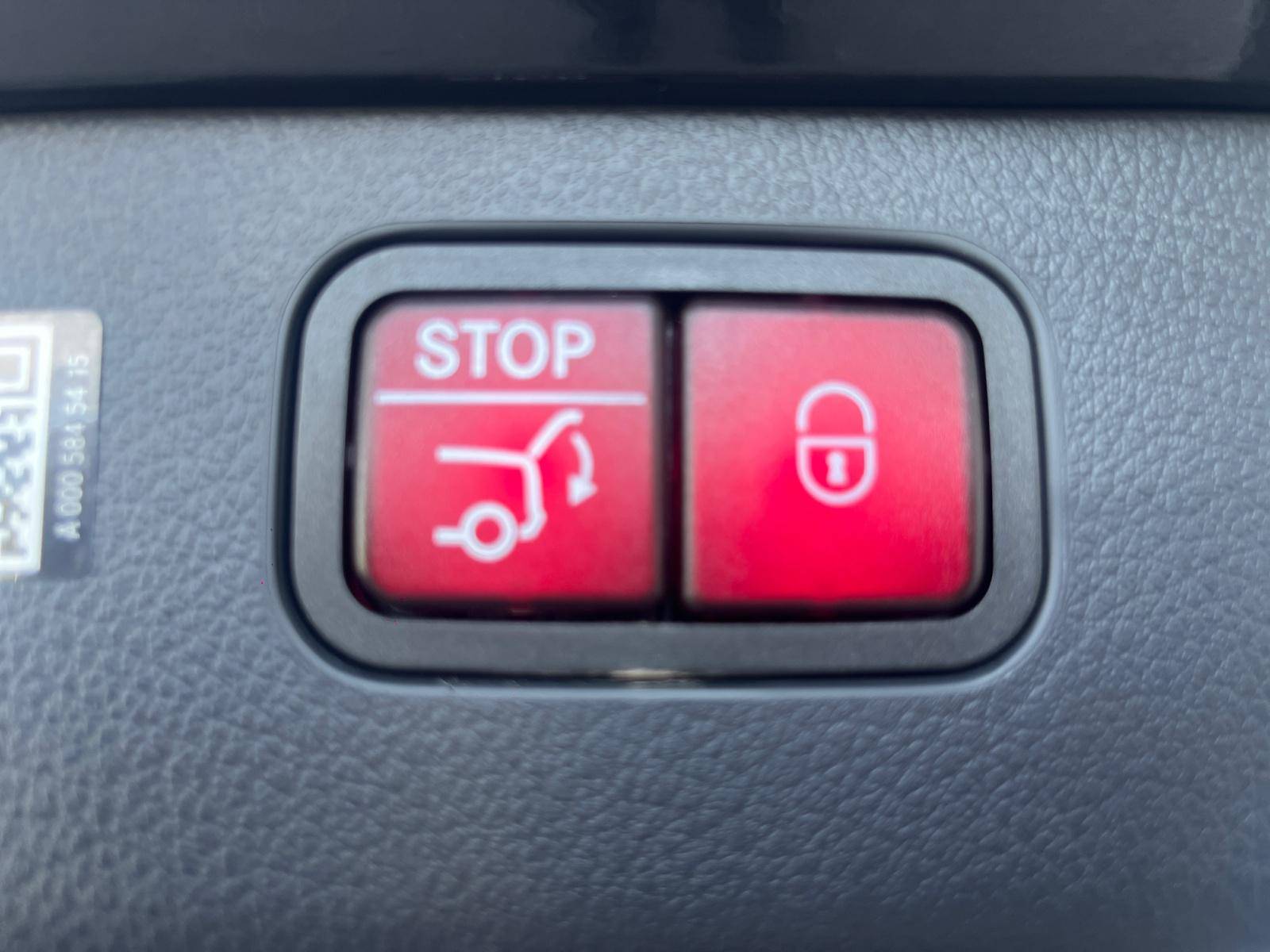 Image Mercedes-Benz CLASSE C BREAK Classe C 300 de Hybrid EQ Break AMG Line  Classe C 300 d e Hybrid EQ Break AMG Line Classe C 300 de Hybrid EQ Break AMG Line