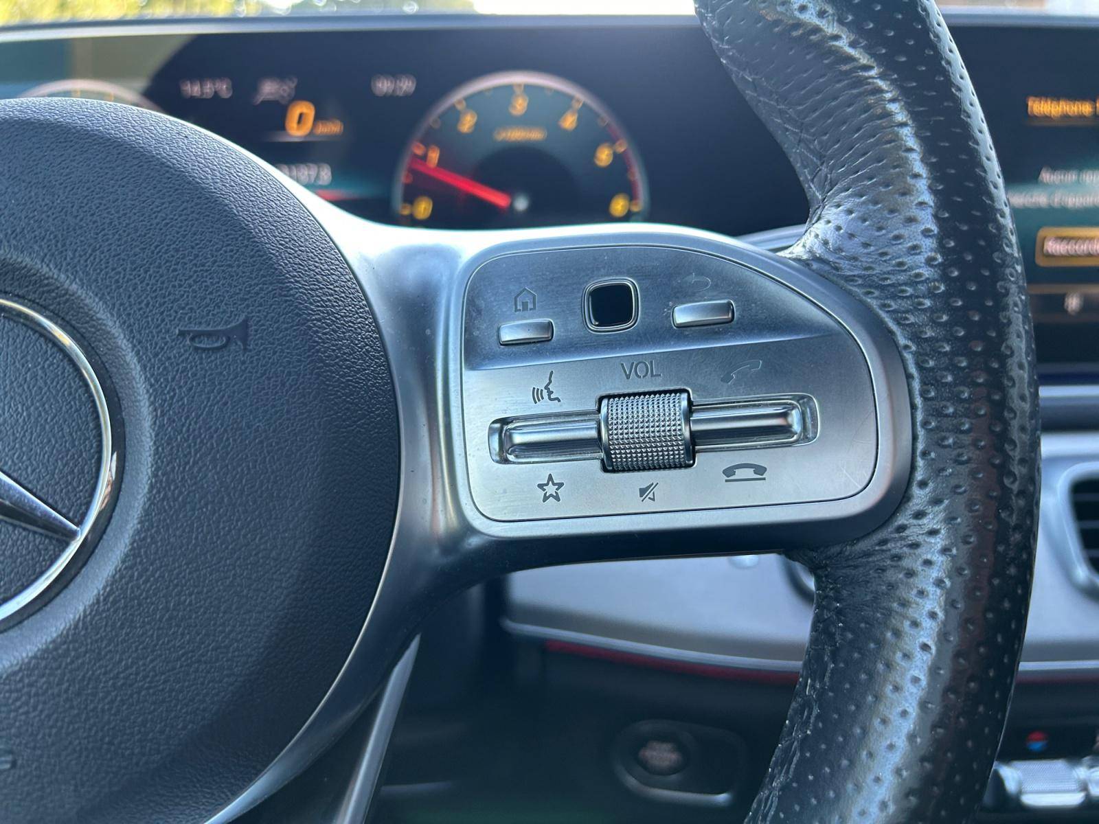 Image Mercedes-Benz GLE 350 de 4MATIC AMG Line  Classe GLE 350 de EQ POWER 9G-Tronic 4Matic AMG Line 350 de 4MATIC AMG Line