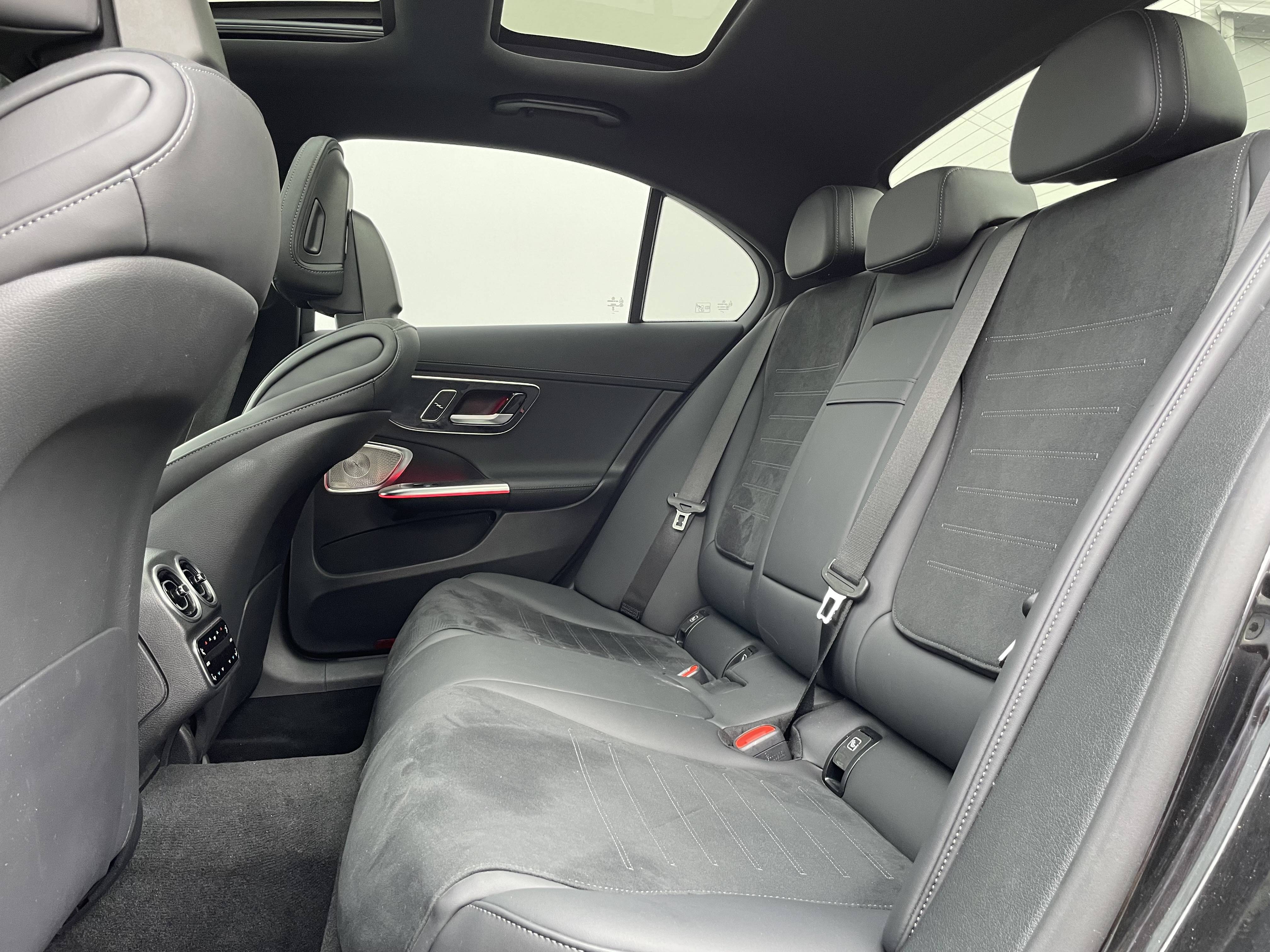 Image Mercedes-Benz CLASSE C BERLINE Classe C 300 de Berline AMG line  CLASSE C 300 DE AMG LINE Classe C 300 de Berline AMG line