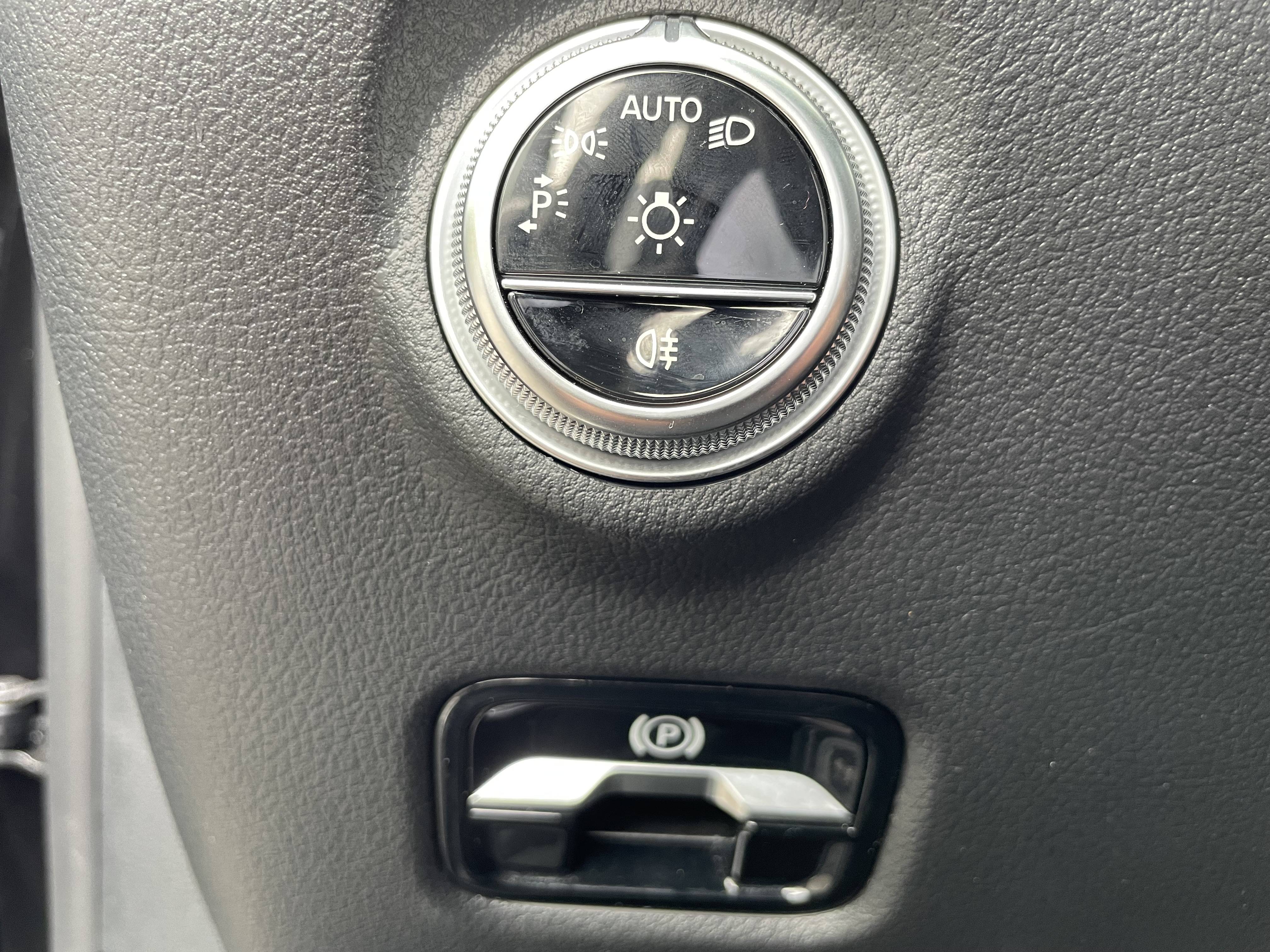 Image Mercedes-Benz CLASSE C BERLINE Classe C 300 de Berline AMG line  CLASSE C 300 DE AMG LINE Classe C 300 de Berline AMG line