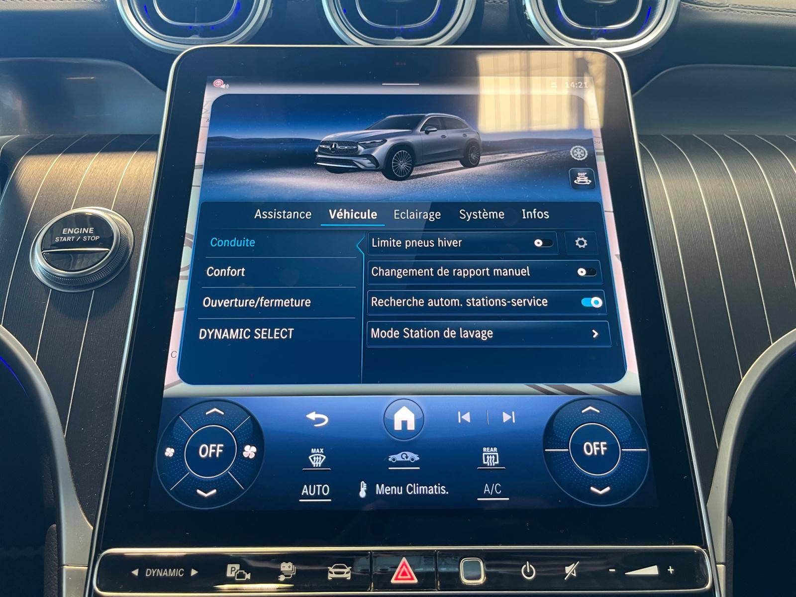 Image Mercedes-Benz GLC SUV GLC 300 de 4MATIC AMG Line  GLC 300de 4MATIC AMG Line GLC 300 de 4MATIC AMG Line