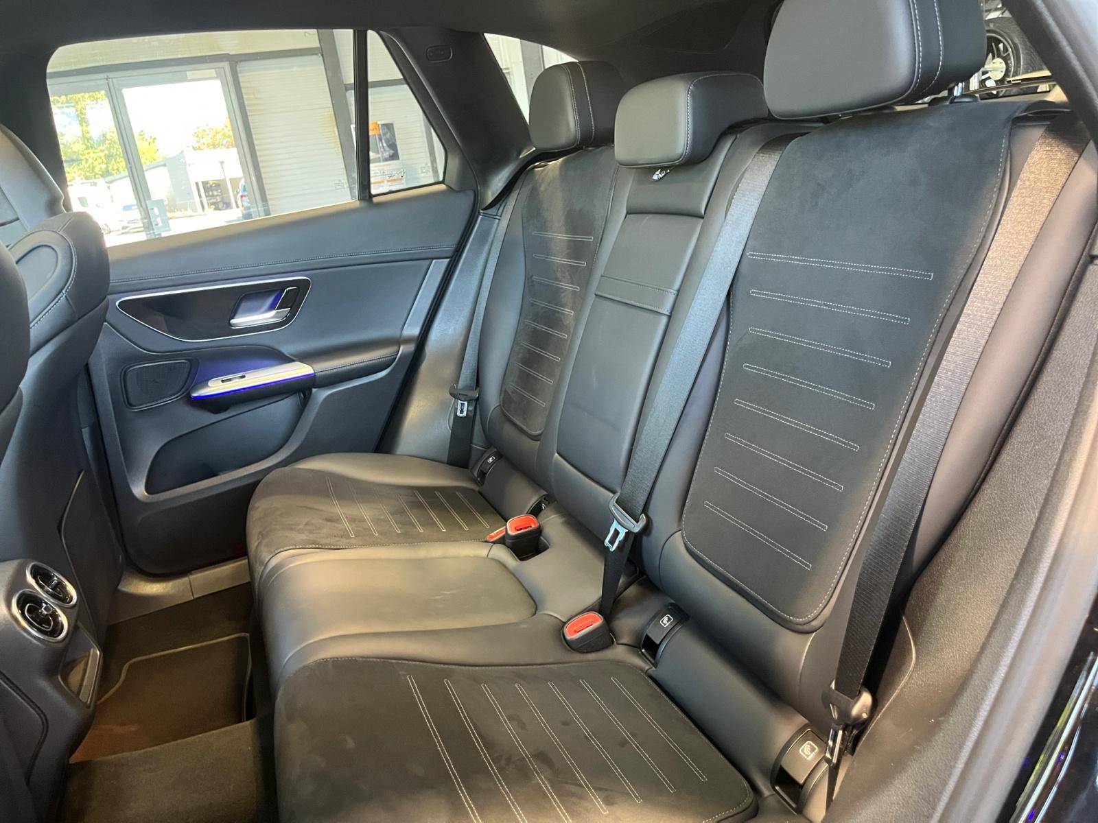 Image Mercedes-Benz GLC SUV GLC 300 de 4MATIC AMG Line  GLC 300de 4MATIC AMG Line GLC 300 de 4MATIC AMG Line