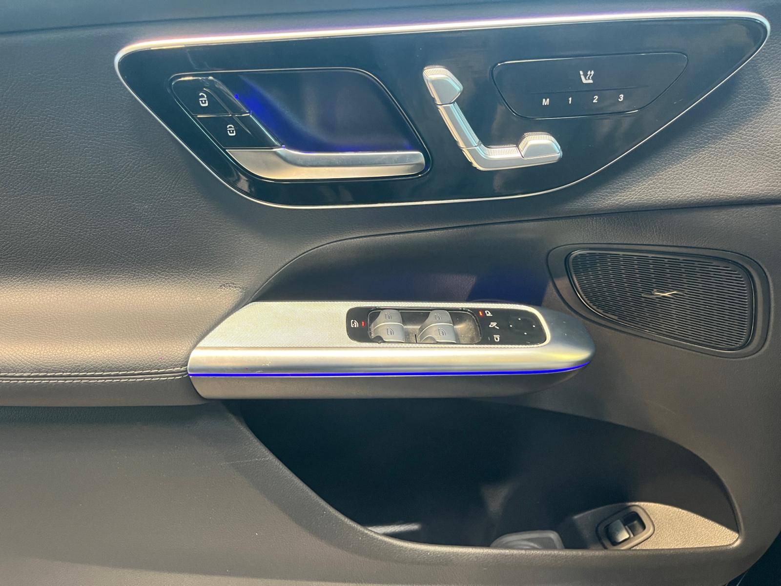 Image Mercedes-Benz GLC SUV GLC 300 de 4MATIC AMG Line  GLC 300de 4MATIC AMG Line GLC 300 de 4MATIC AMG Line