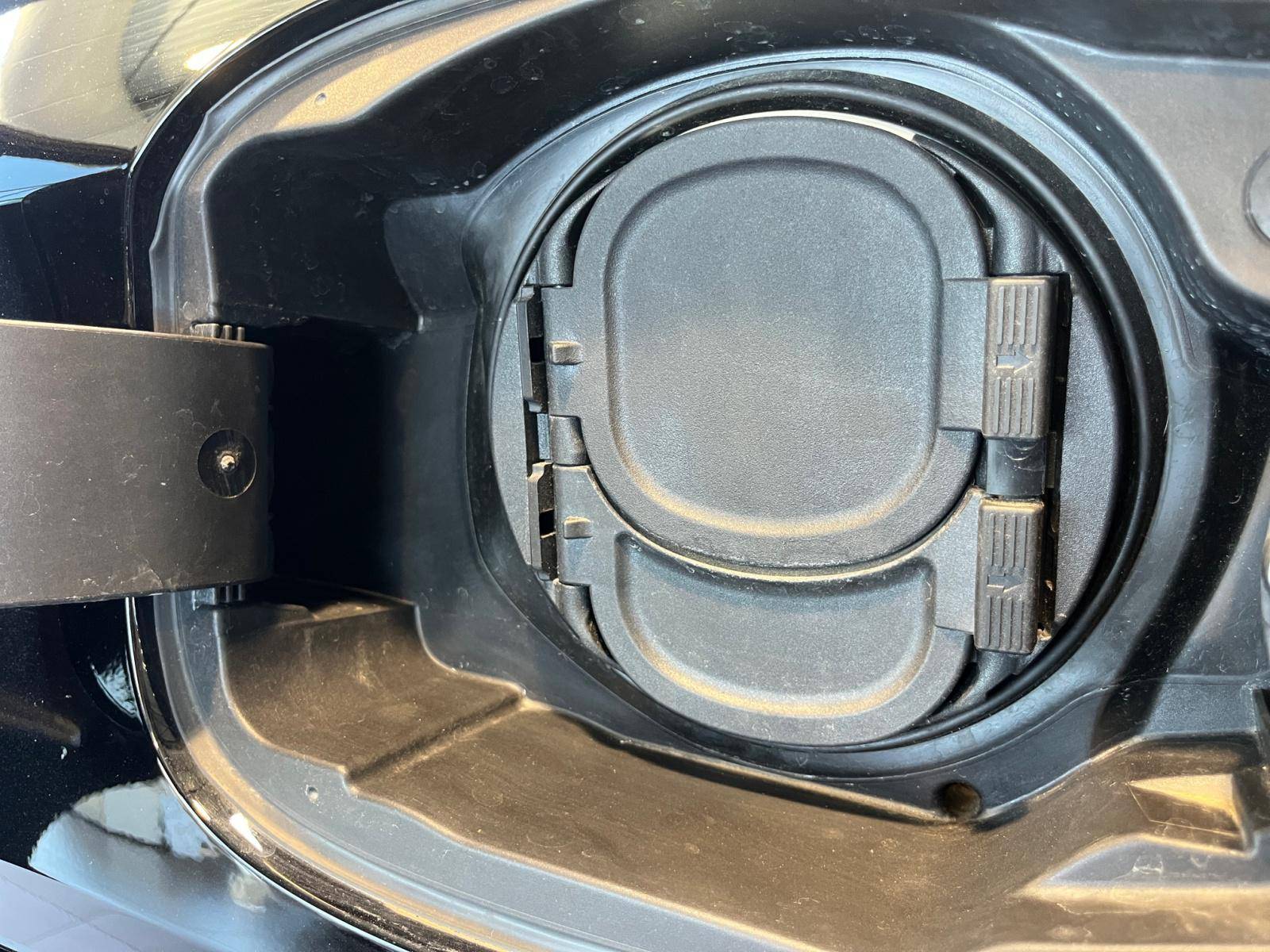 Image Mercedes-Benz GLC SUV GLC 300 de 4MATIC AMG Line  GLC 300de 4MATIC AMG Line GLC 300 de 4MATIC AMG Line