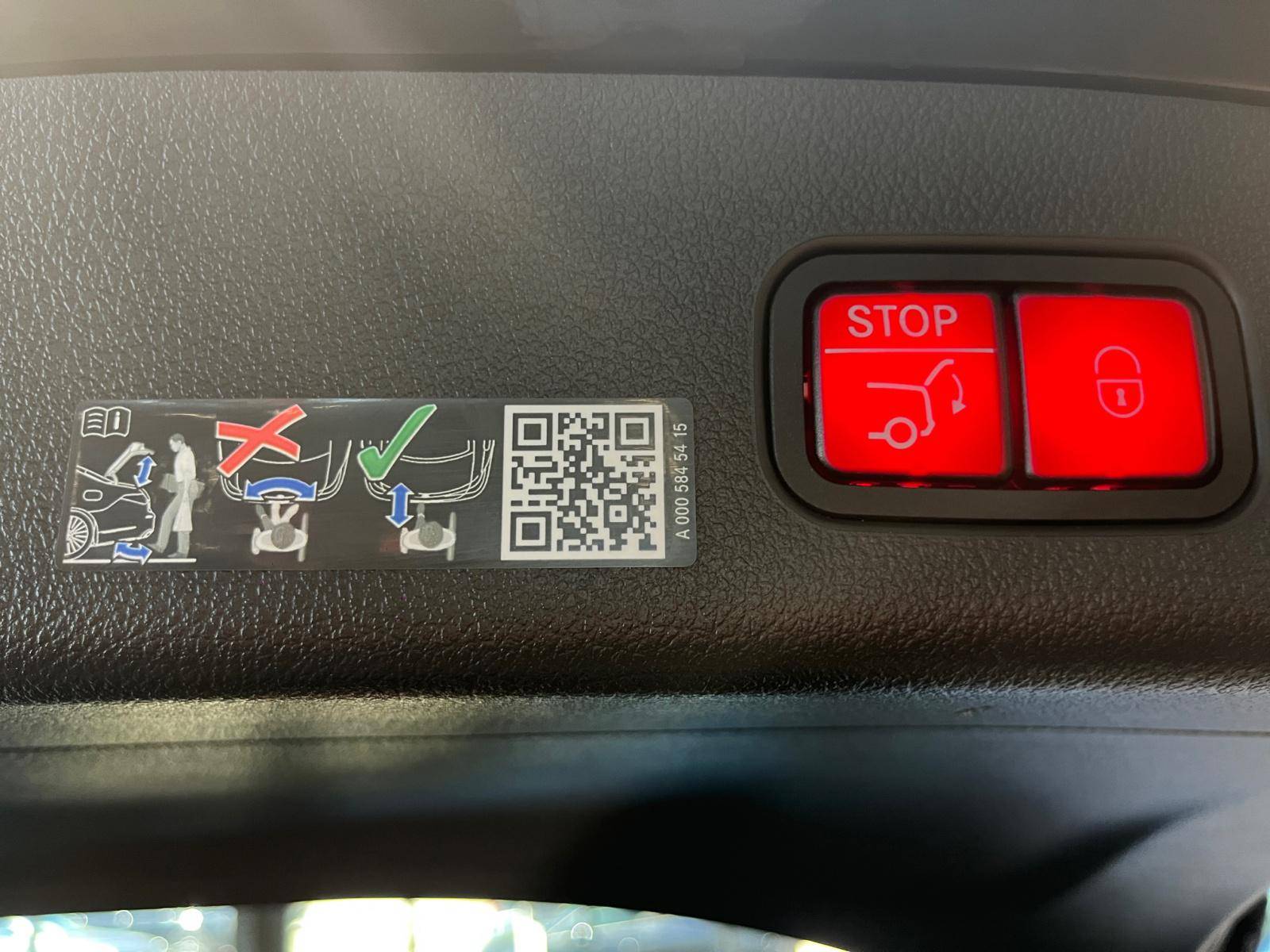 Image Mercedes-Benz GLC SUV GLC 300 de 4MATIC AMG Line  GLC 300de 4MATIC AMG Line GLC 300 de 4MATIC AMG Line