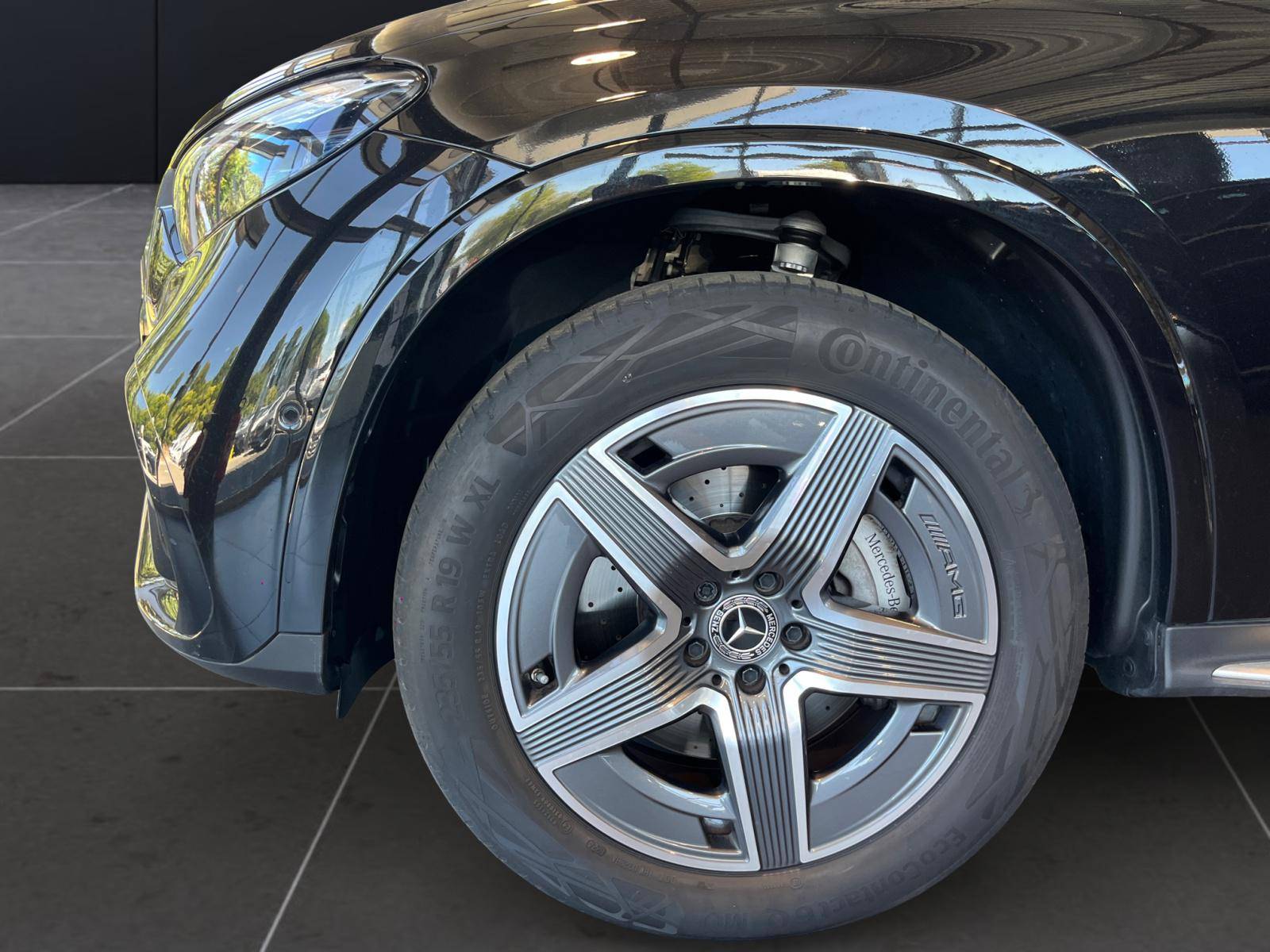 Image Mercedes-Benz GLC SUV GLC 300 de 4MATIC AMG Line  GLC 300de 4MATIC AMG Line GLC 300 de 4MATIC AMG Line