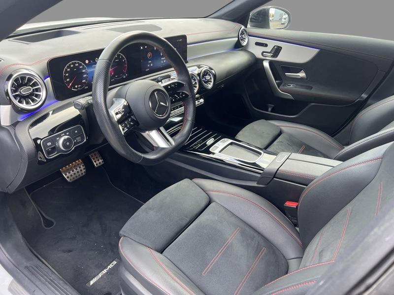 Image Mercedes-Benz CLA SHOOTING BRAKE CLA 200 Shooting Brake AMG Line   CLA 200 Shooting Brake AMG Line