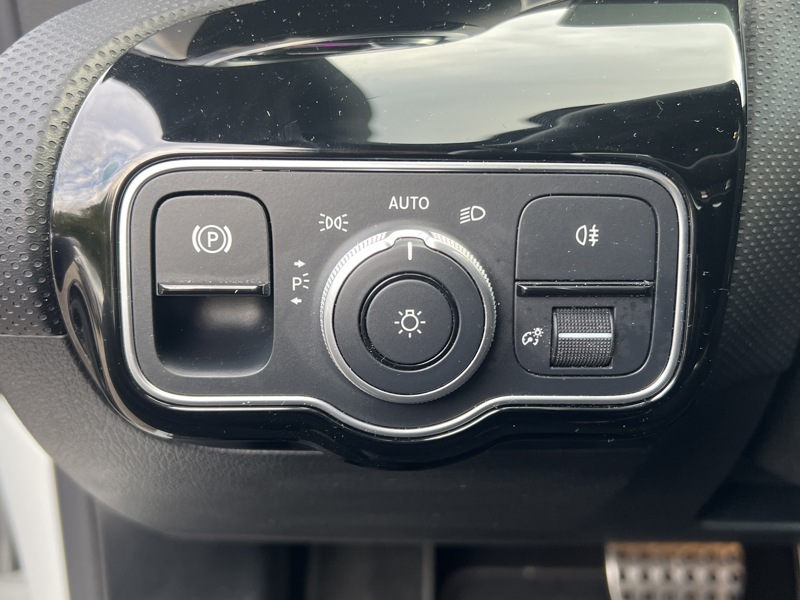 Image Mercedes-Benz CLA SHOOTING BRAKE CLA 200 Shooting Brake AMG Line   CLA 200 Shooting Brake AMG Line