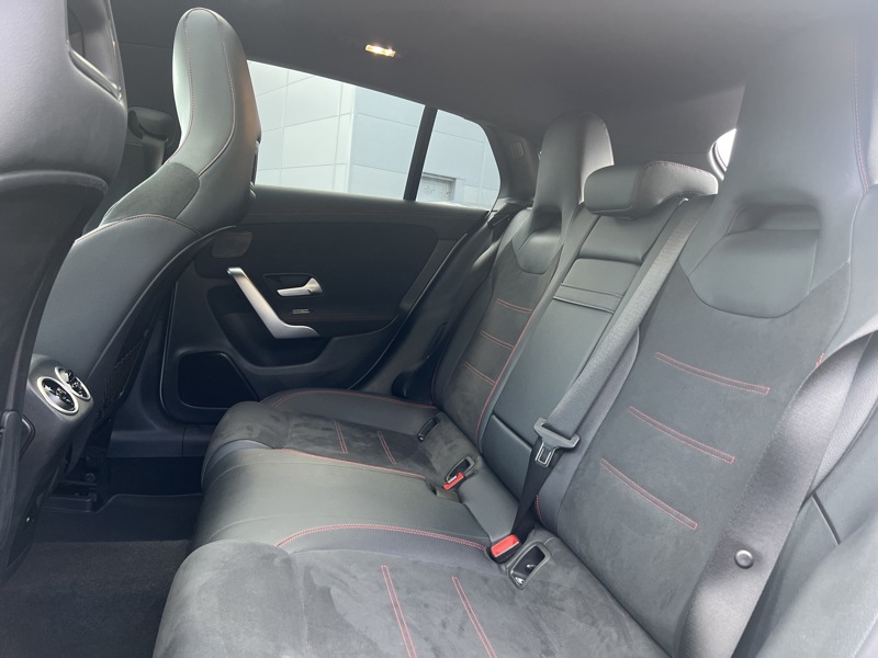 Image Mercedes-Benz CLA SHOOTING BRAKE CLA 200 Shooting Brake AMG Line   CLA 200 Shooting Brake AMG Line