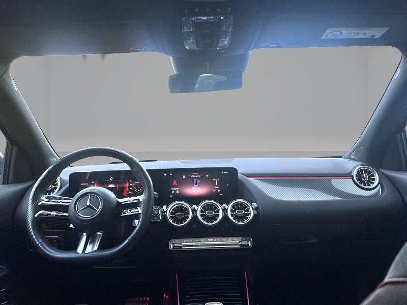 Image Mercedes-Benz GLA 200 d AMG Line AMG Line GLA 200 d 8G-DCT AMG Line 200 d AMG Line