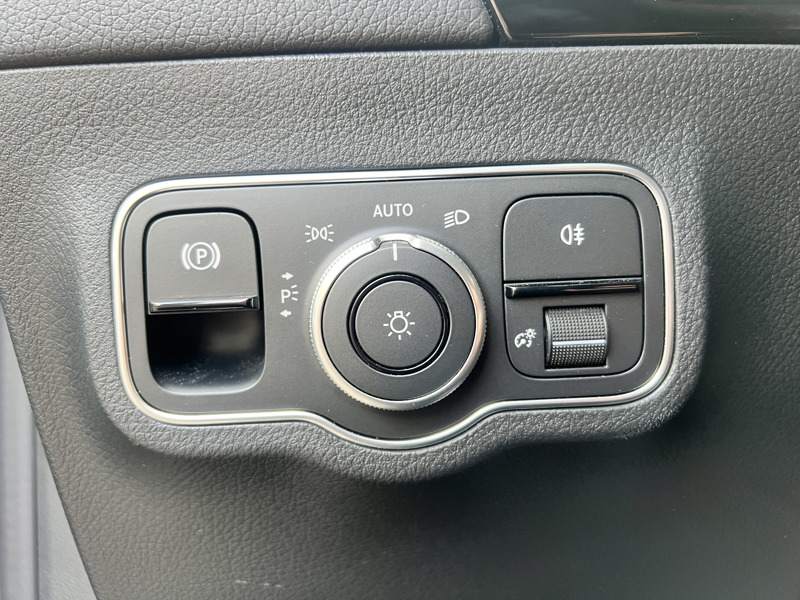 Image Mercedes-Benz GLA 200 d AMG Line AMG Line GLA 200 d 8G-DCT AMG Line 200 d AMG Line