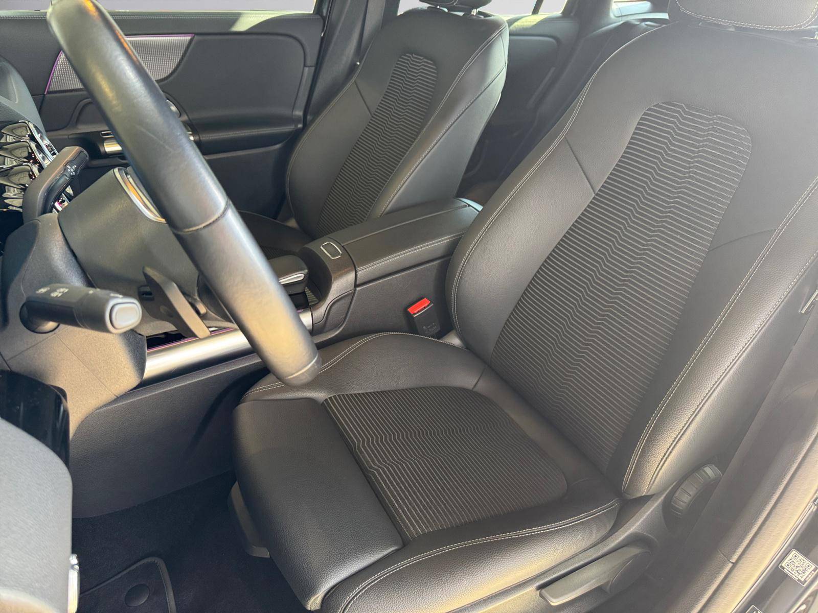 Image Mercedes-Benz EQA 250 Limited Edition  EQA 250 190 ch Limited Edition 250 Limited Edition