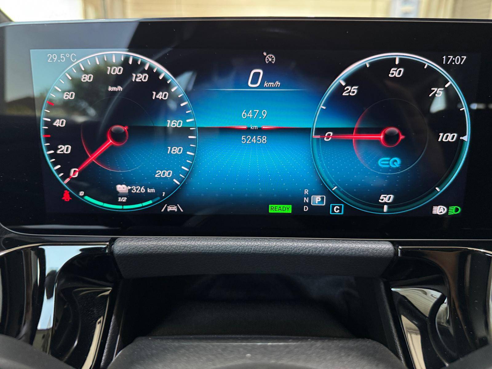 Image Mercedes-Benz EQA 250 Limited Edition  EQA 250 190 ch Limited Edition 250 Limited Edition