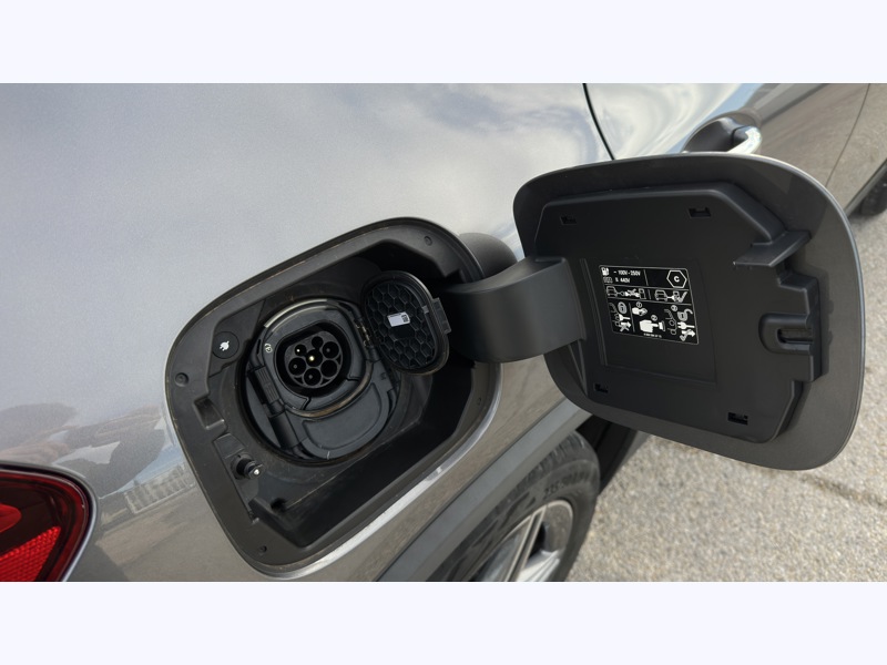 Image Mercedes-Benz GLA 250 e AMG Line   250 e AMG Line