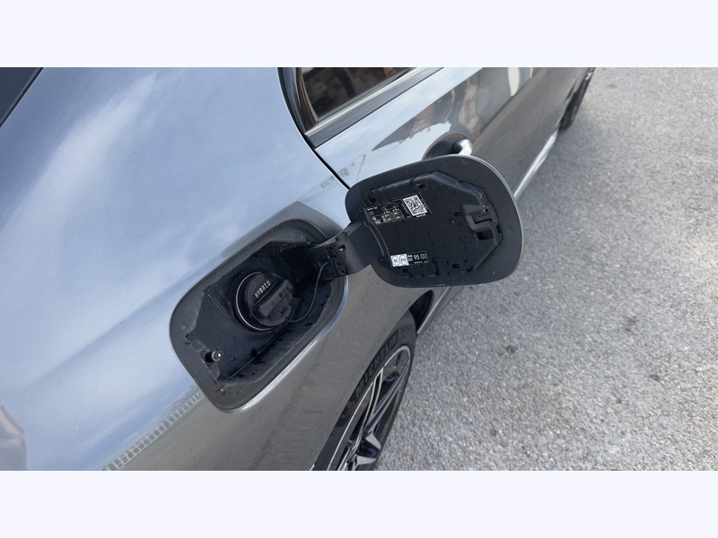 Image Mercedes-Benz CLASSE C BERLINE Classe C 300 e Hybrid EQ Berline AMG Line  Classe C 300 e 4MATIC Berline AMG line Classe C 300 e Hybrid EQ Berline AMG Line